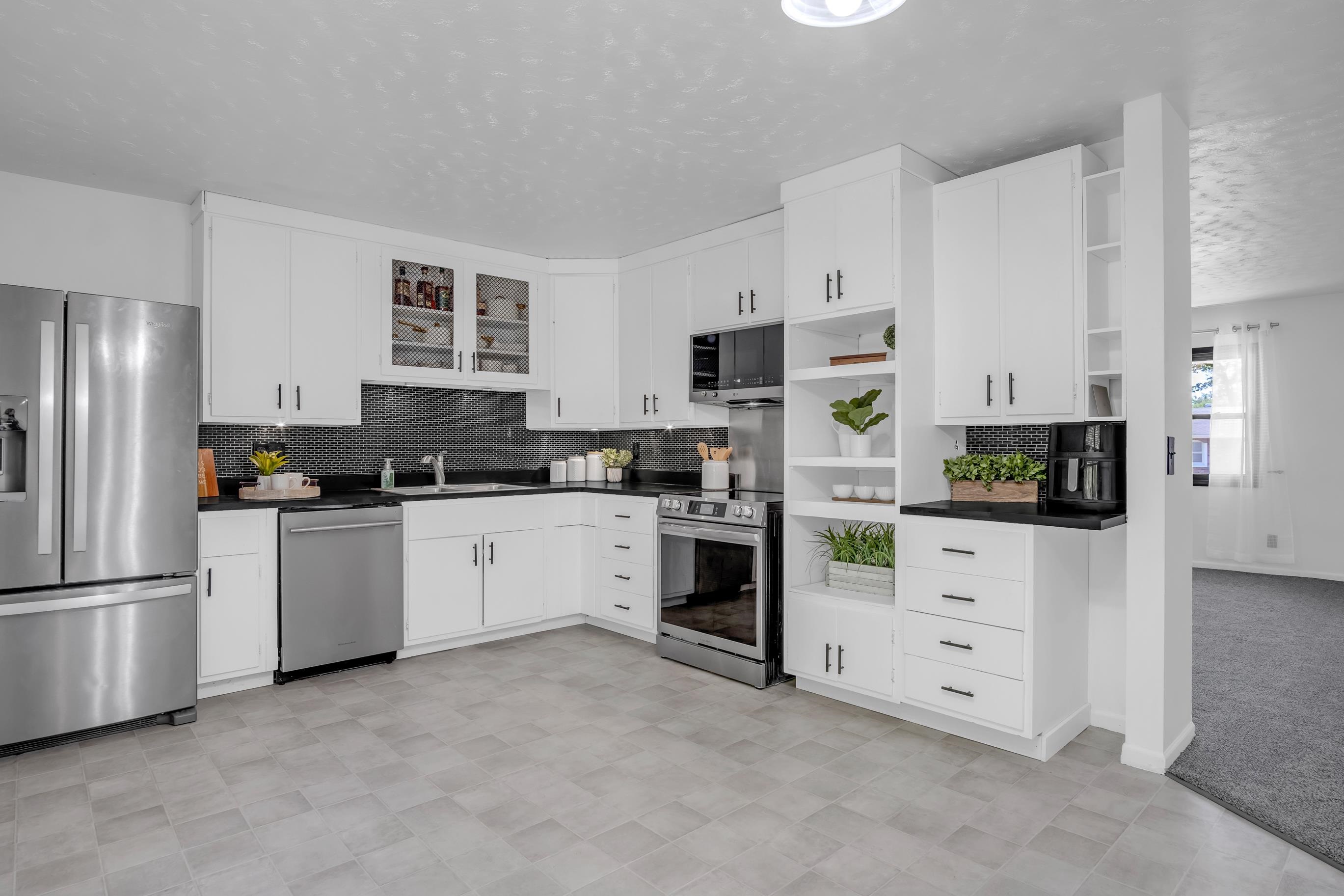 212 Brookside Drive Newton KS 67114