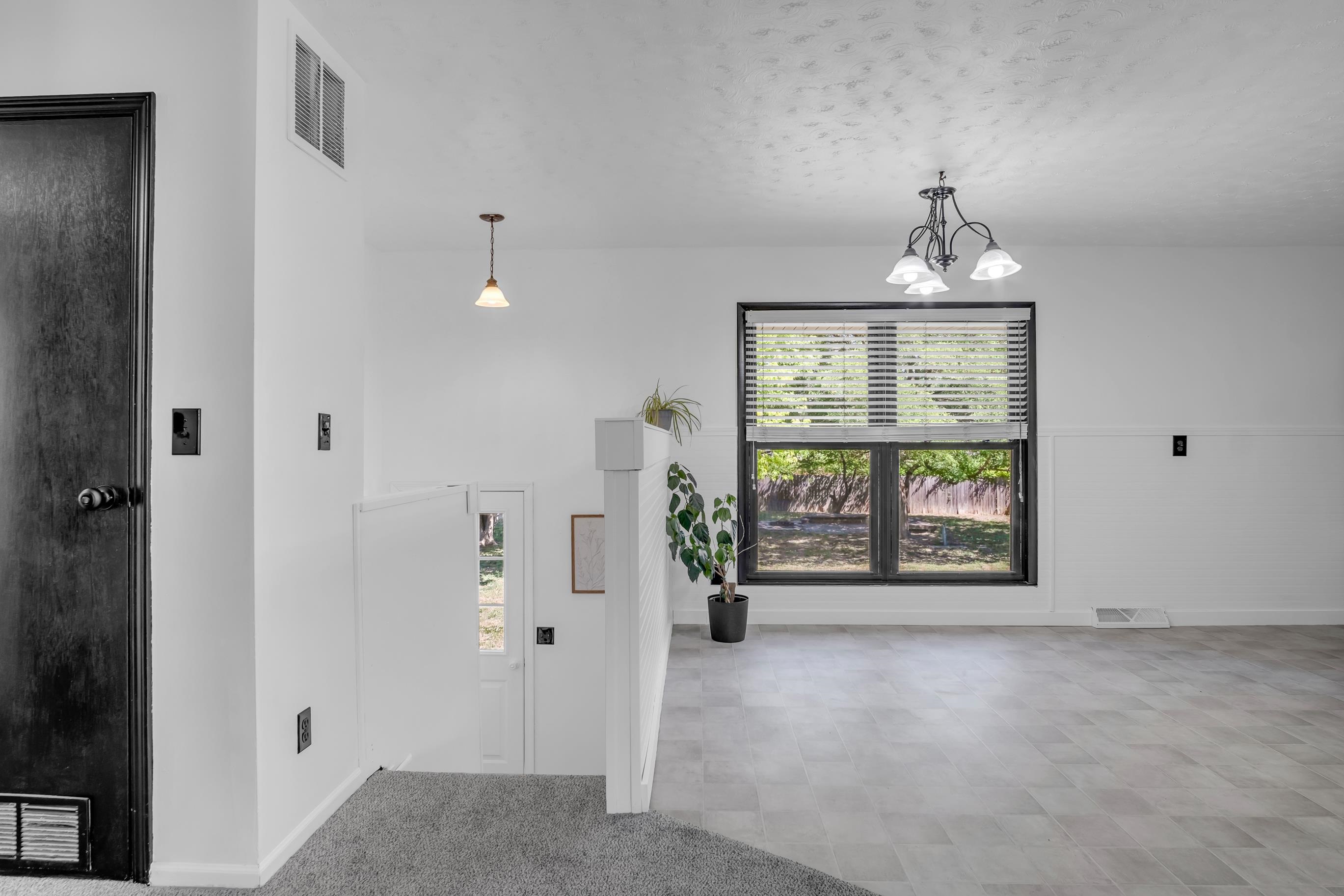 212 Brookside Drive Newton KS 67114
