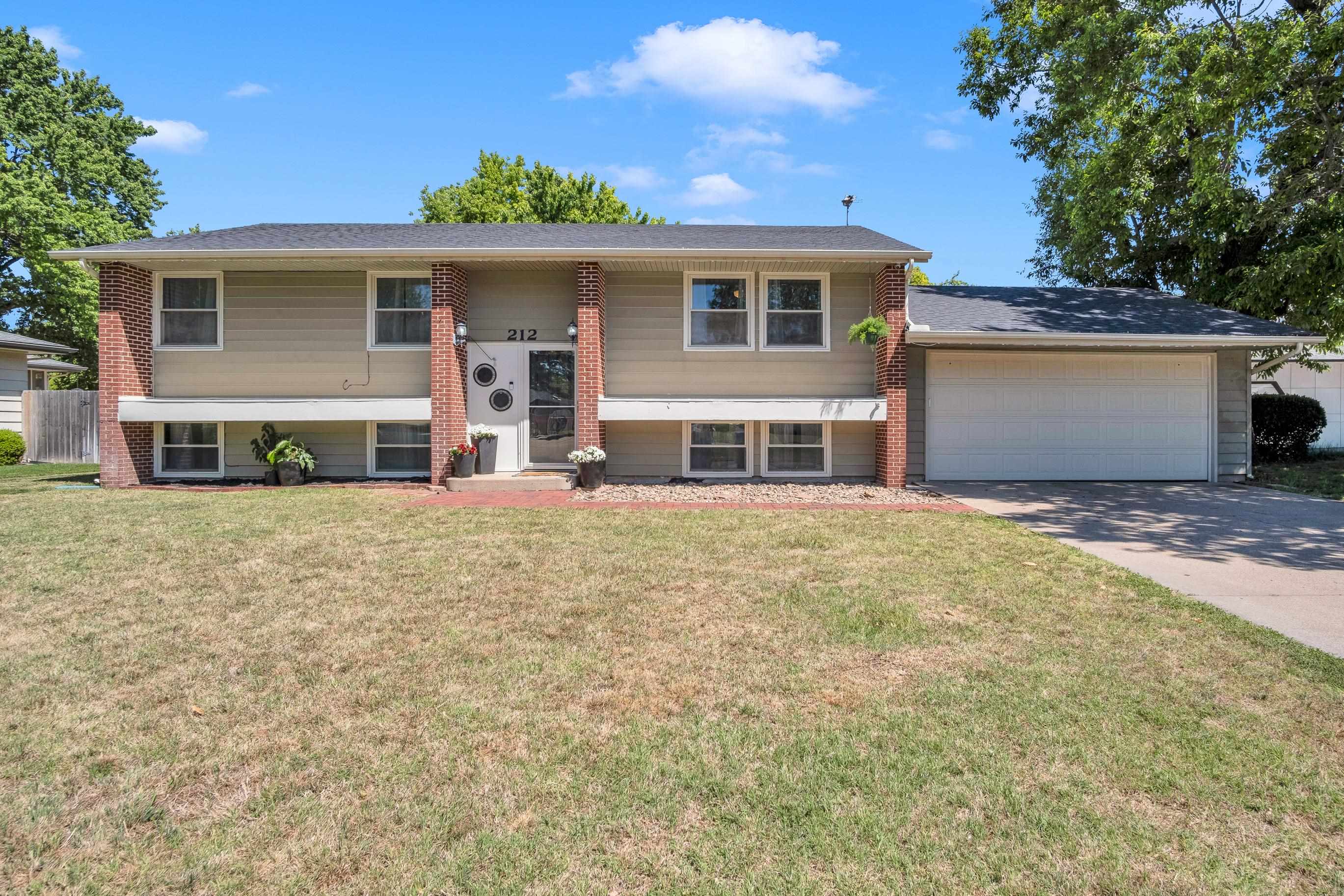 212 Brookside Drive Newton KS 67114