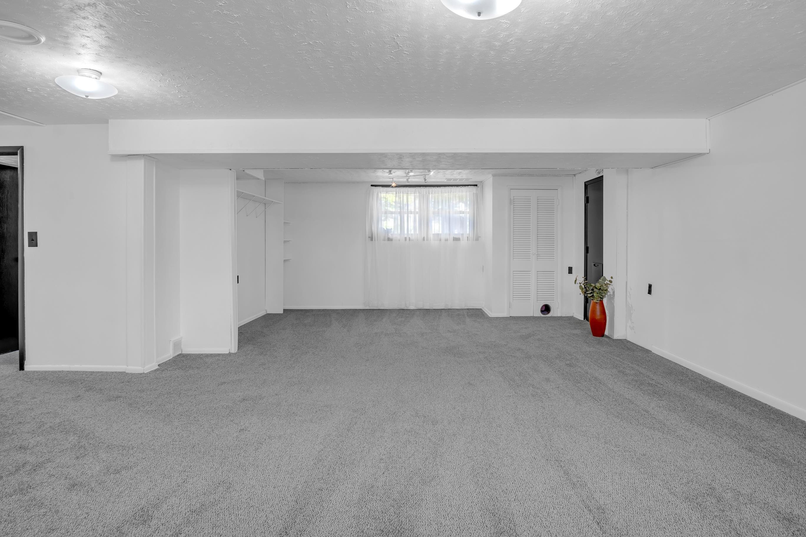 212 Brookside Drive Newton KS 67114