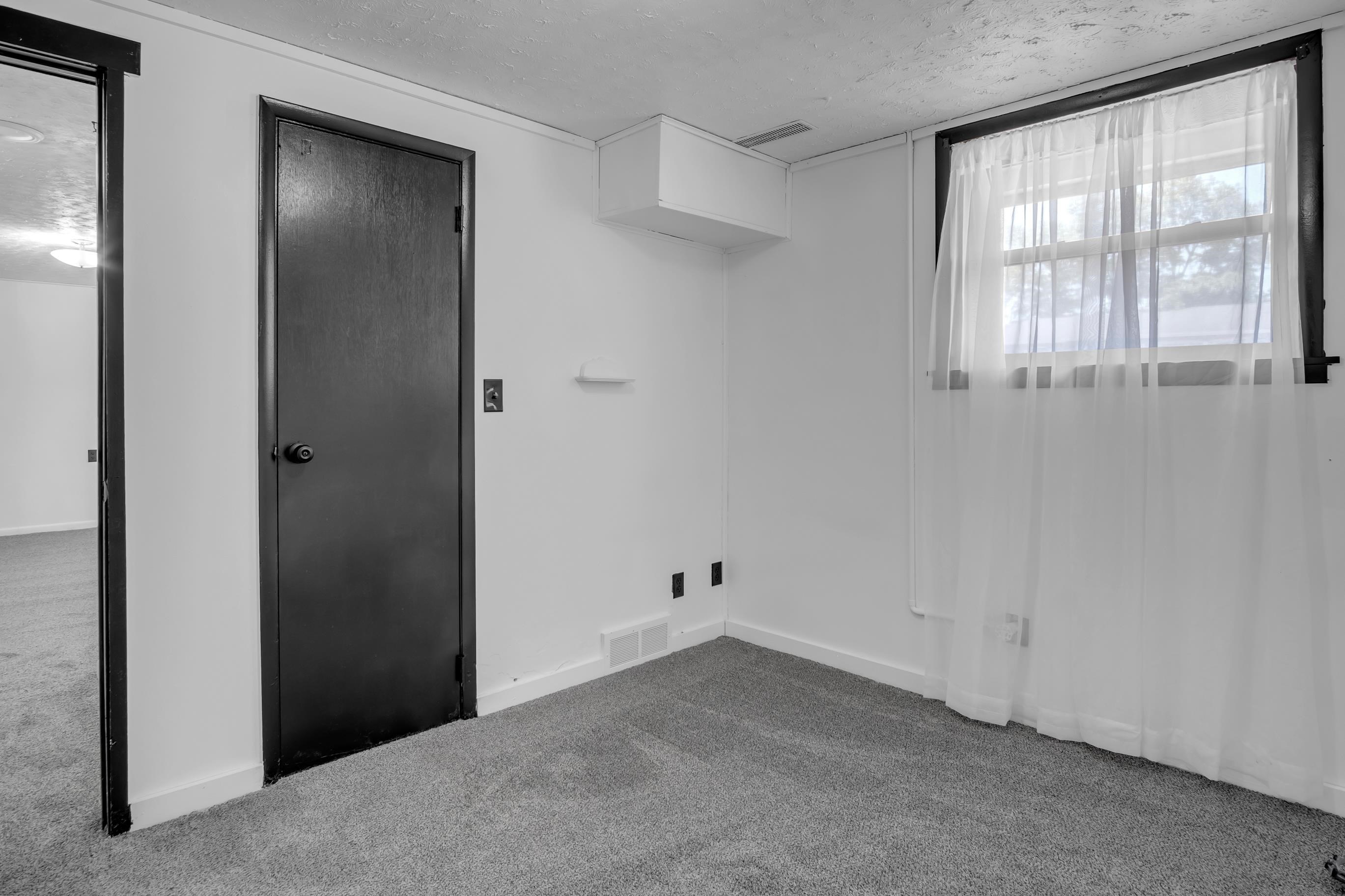 212 Brookside Drive Newton KS 67114