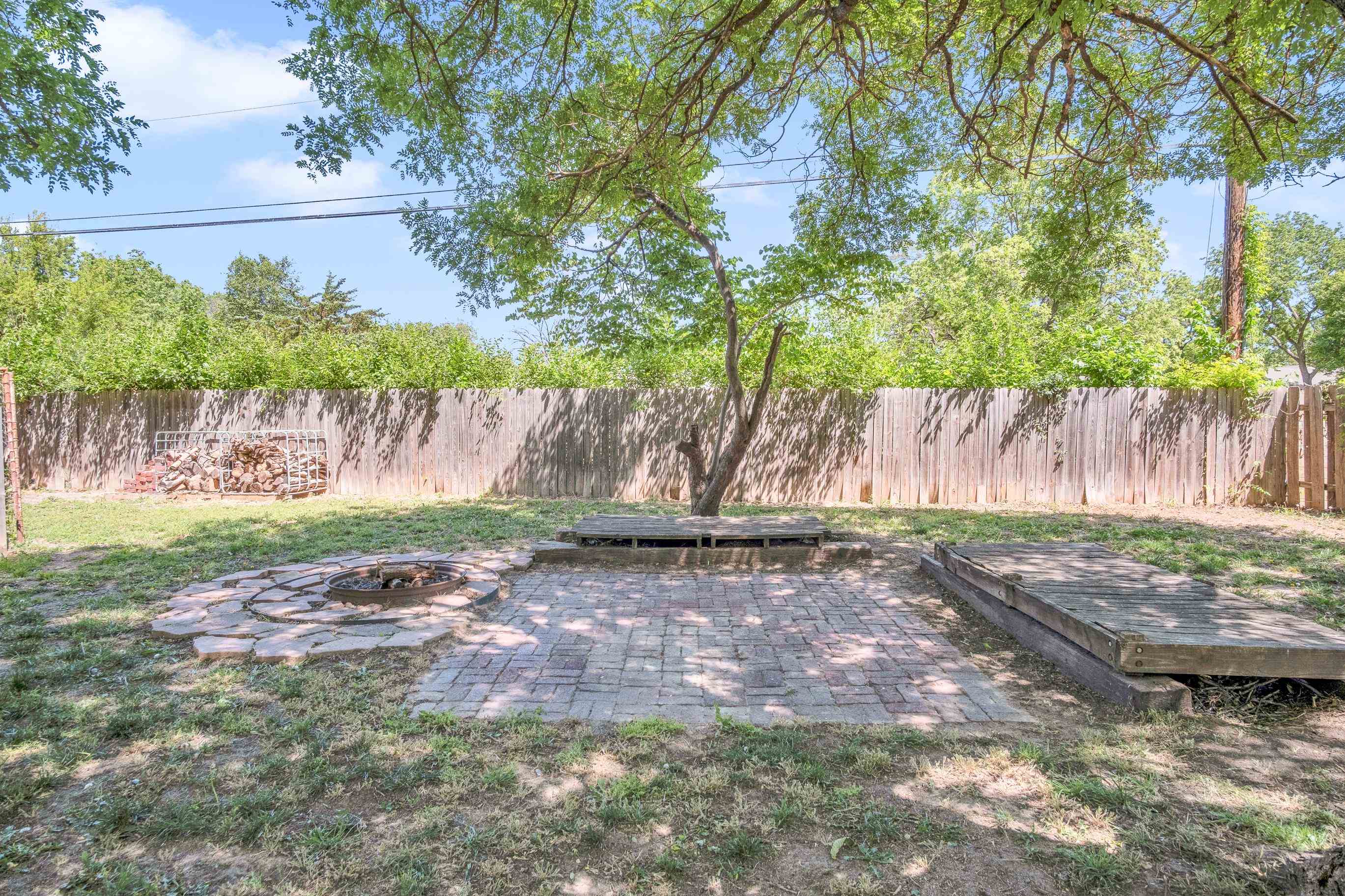 212 Brookside Drive Newton KS 67114