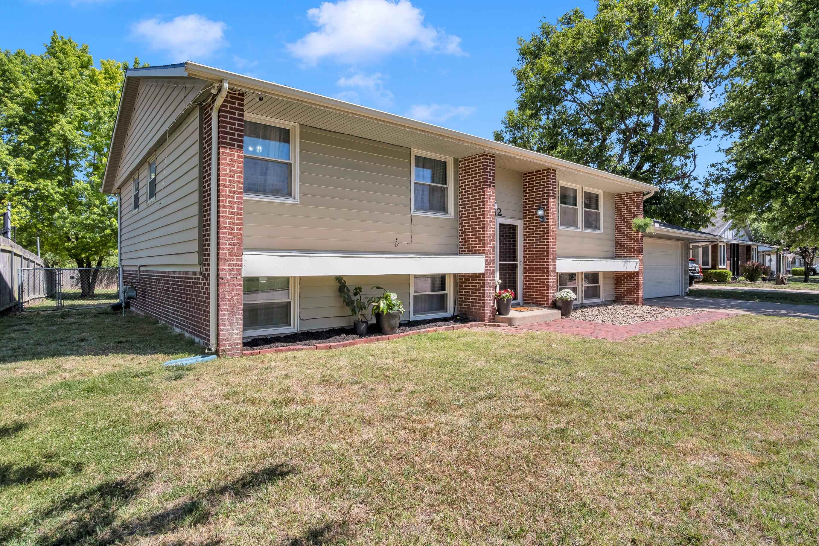 212 Brookside Drive Newton KS 67114
