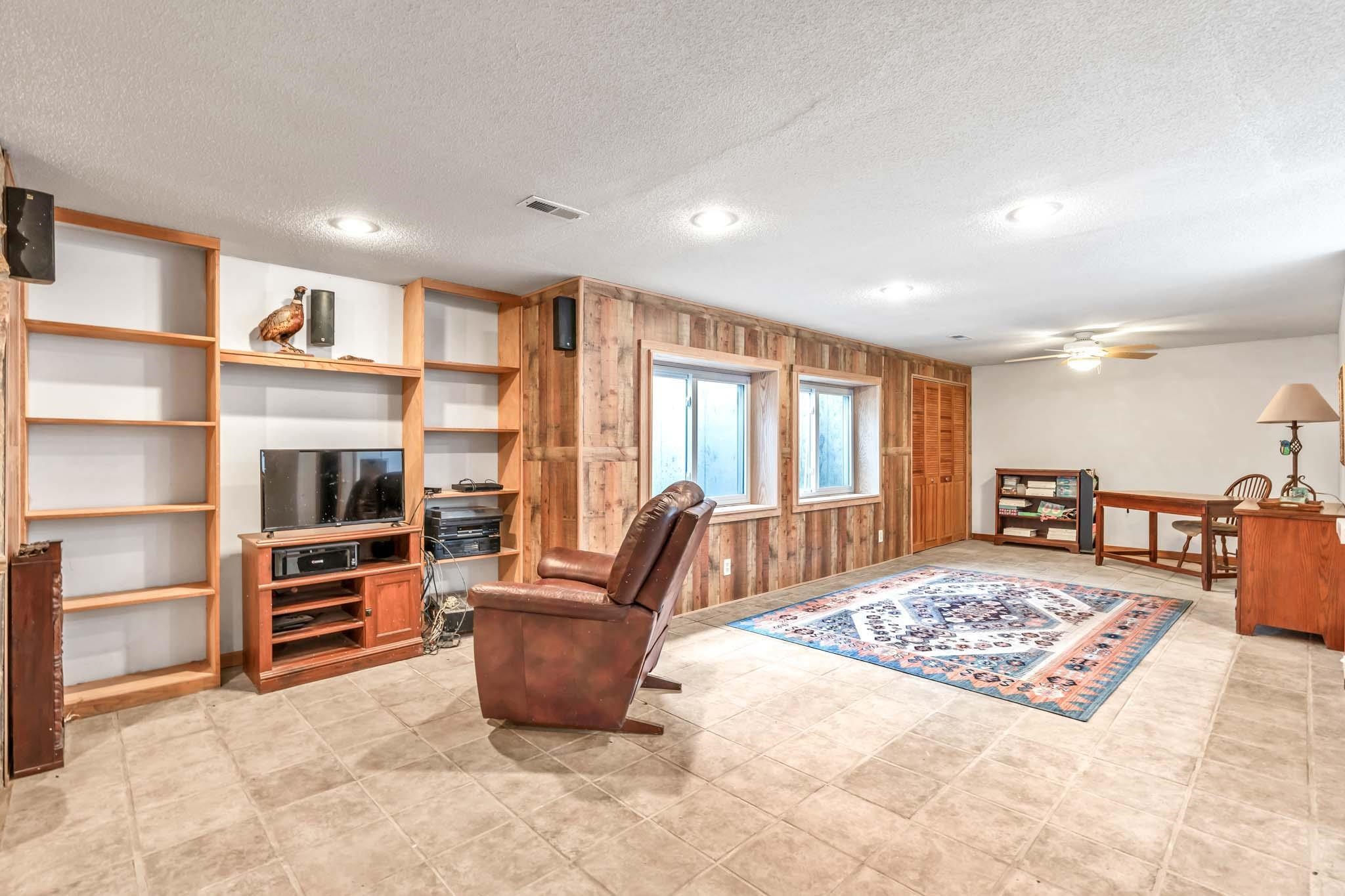 13930 E 39th Street S Derby KS 67037