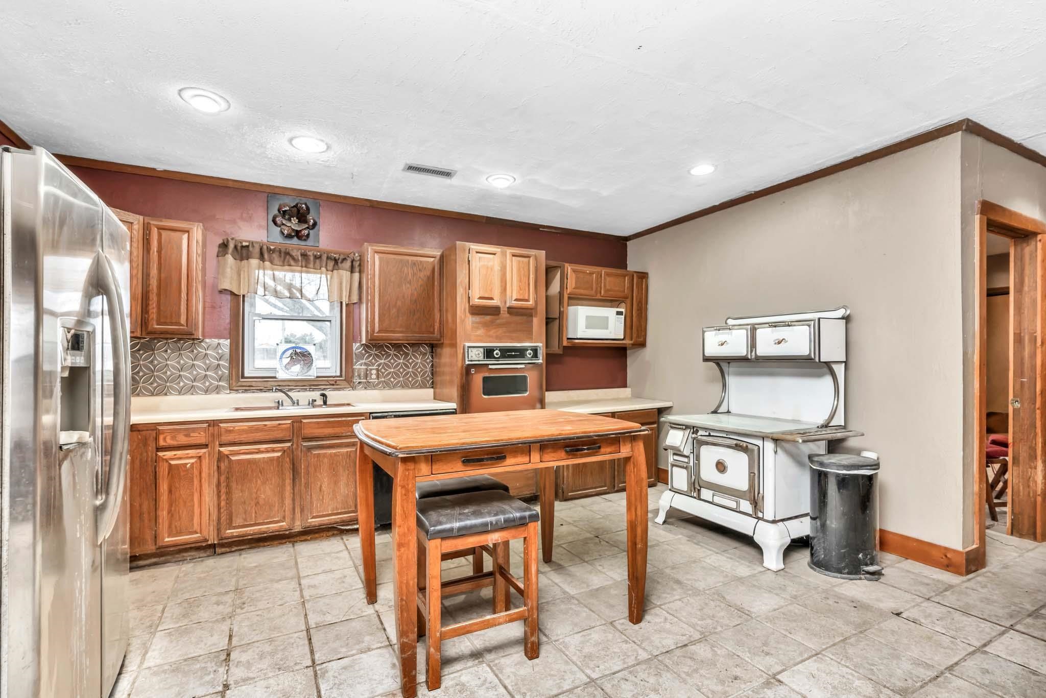 13930 E 39th Street S Derby KS 67037