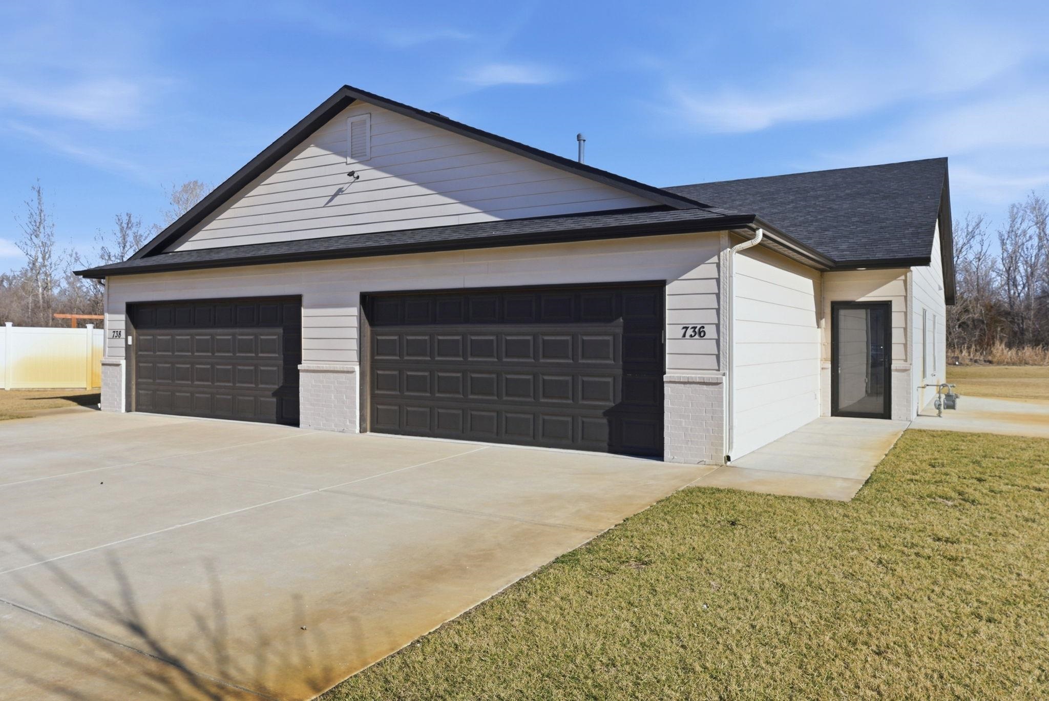 736 W 50th Court S Wichita KS 67217