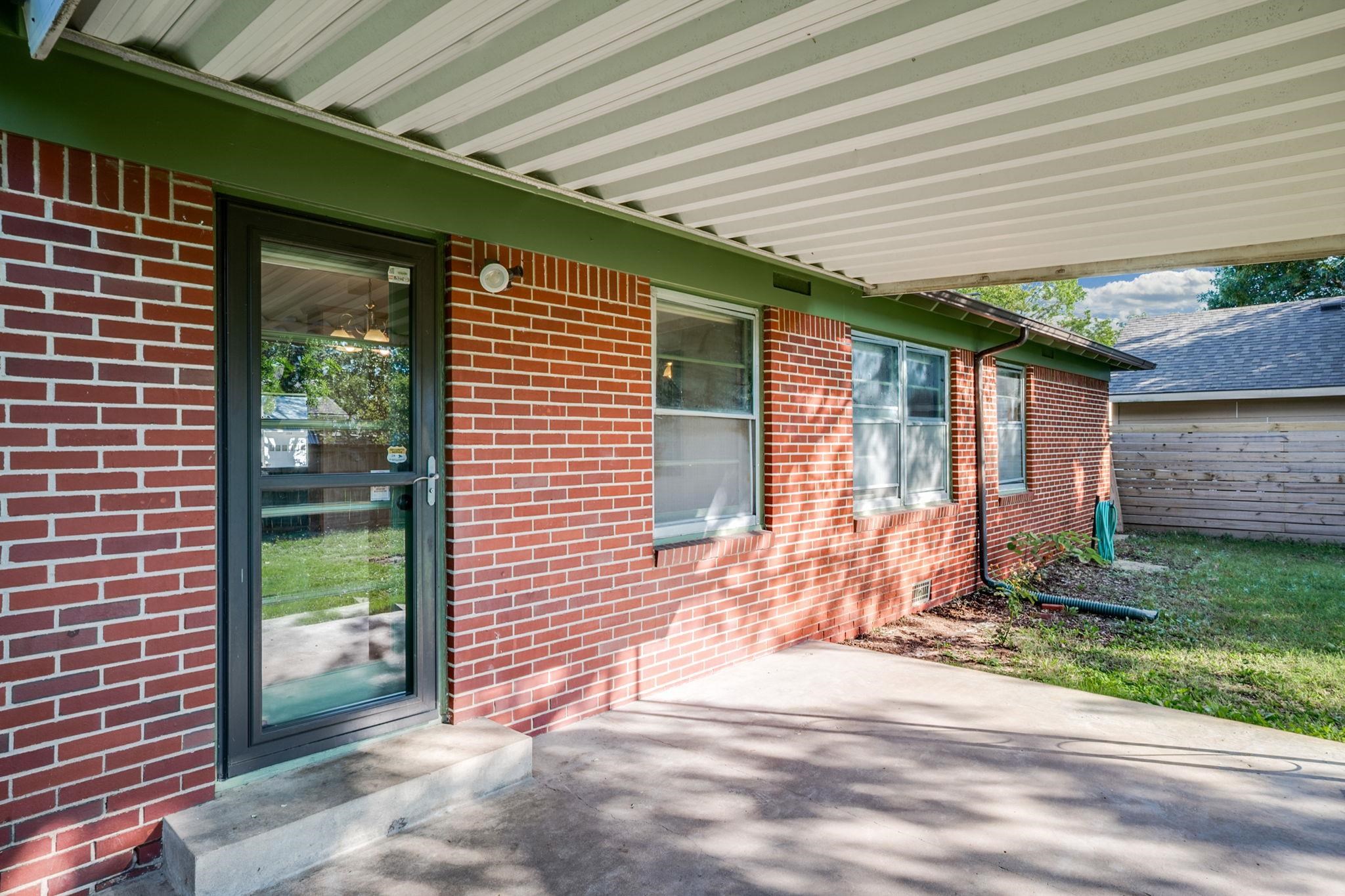 2045 N Payne Avenue Wichita KS 67203