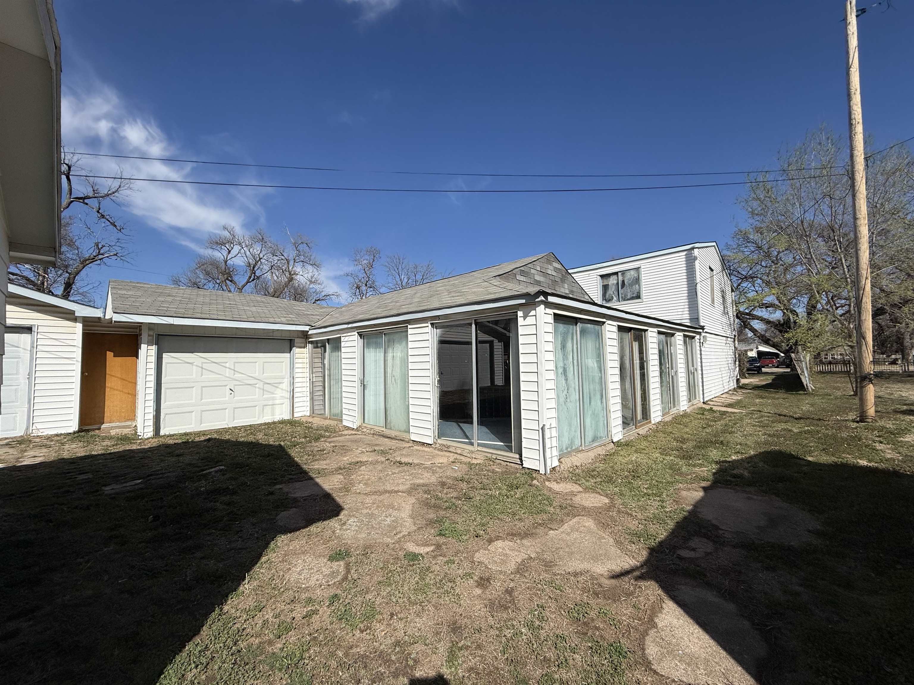 443 N Doris Wichita KS 67212