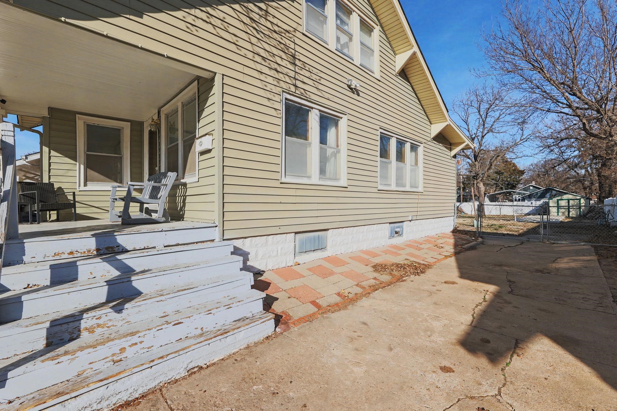 124 N Saint Clair Avenue Wichita KS 67203