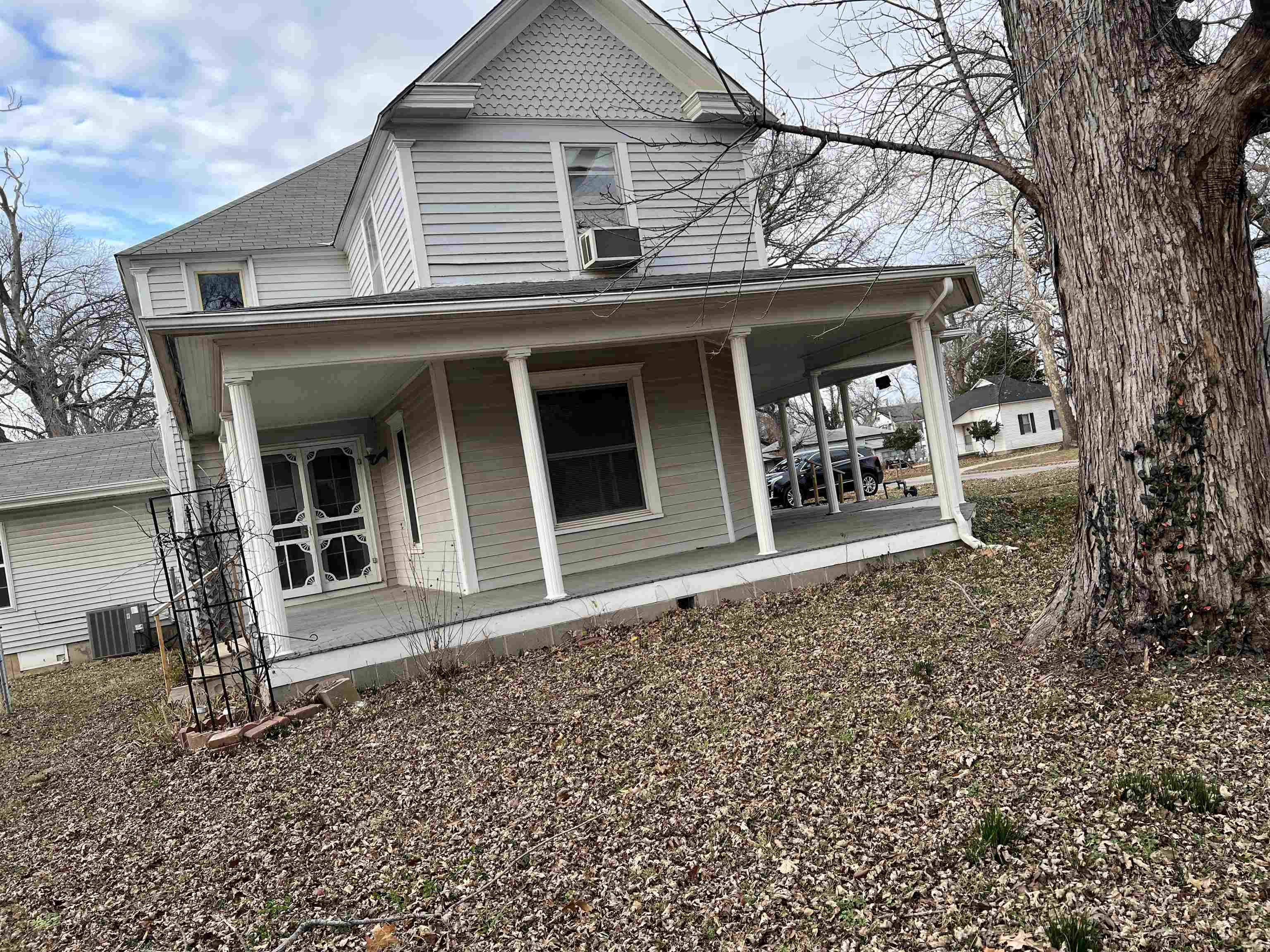 705 N Linden Belle Plaine KS 67013