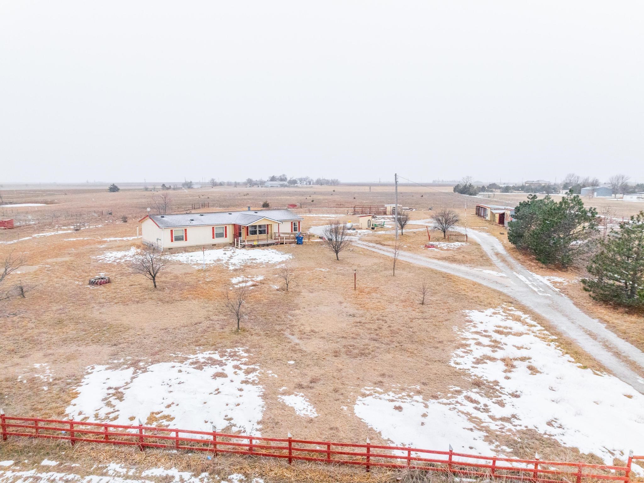 987 W Ray Road Conway Springs KS 67031