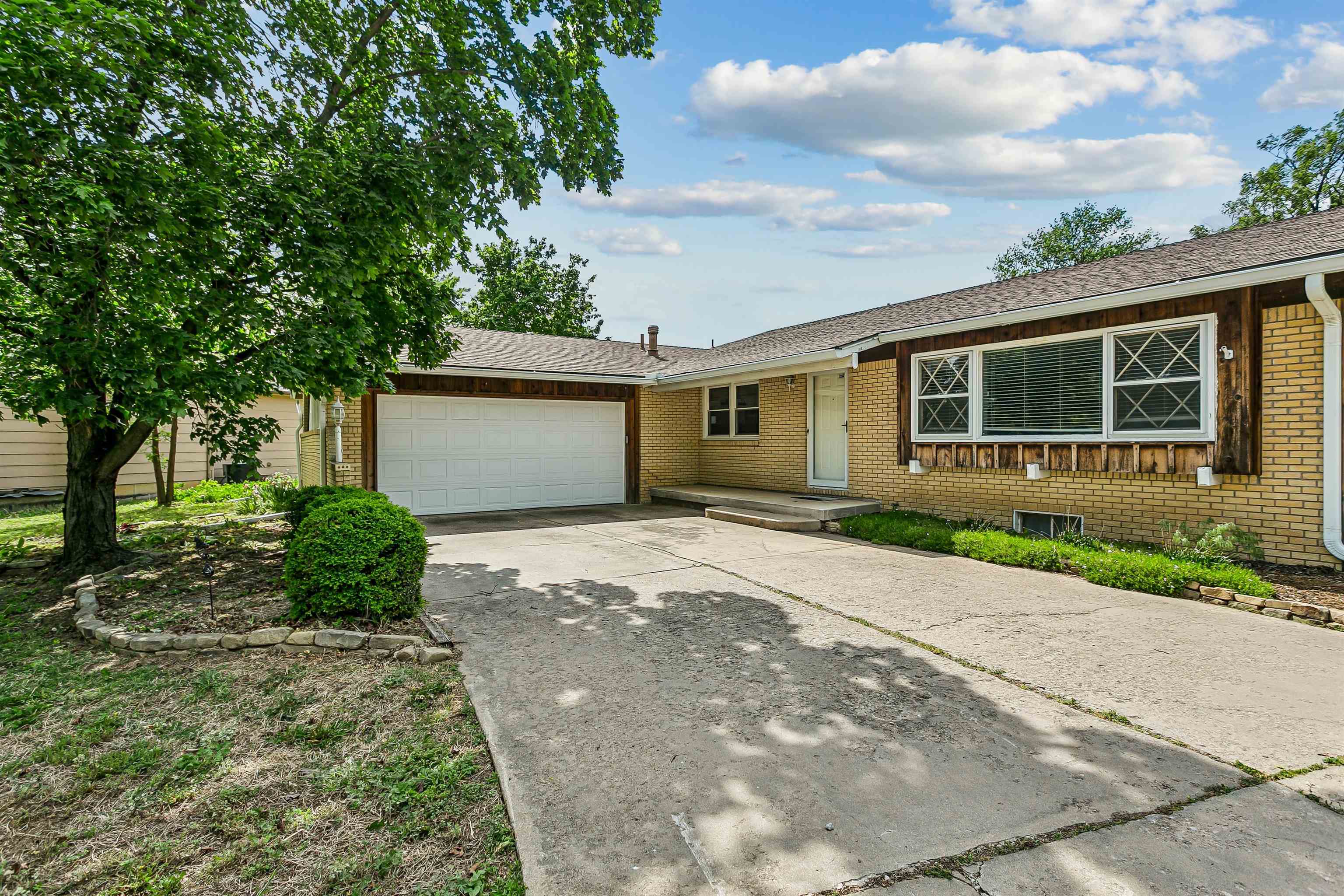 955 S Dowell Terrace Wichita KS 67207