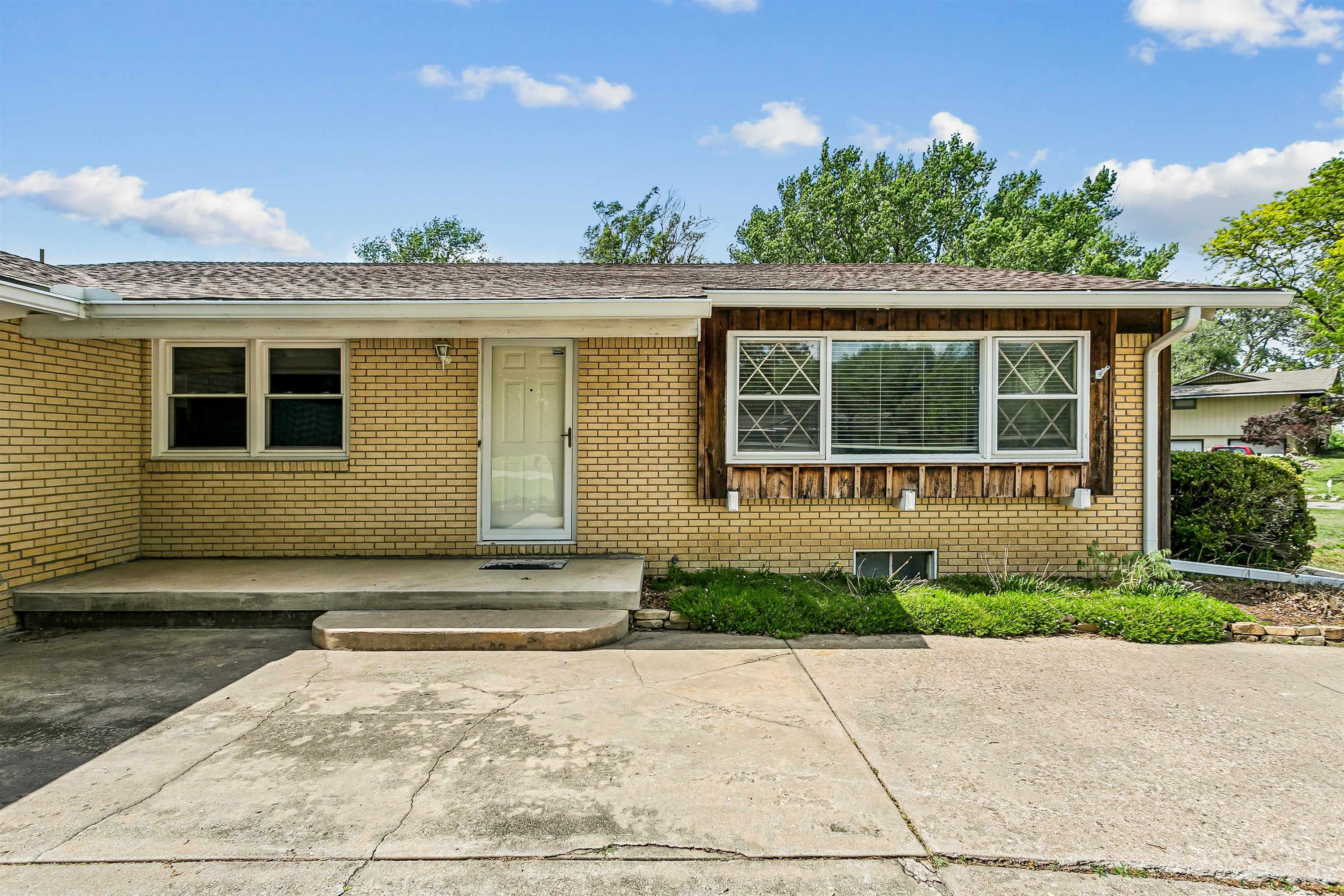 955 S Dowell Terrace Wichita KS 67207