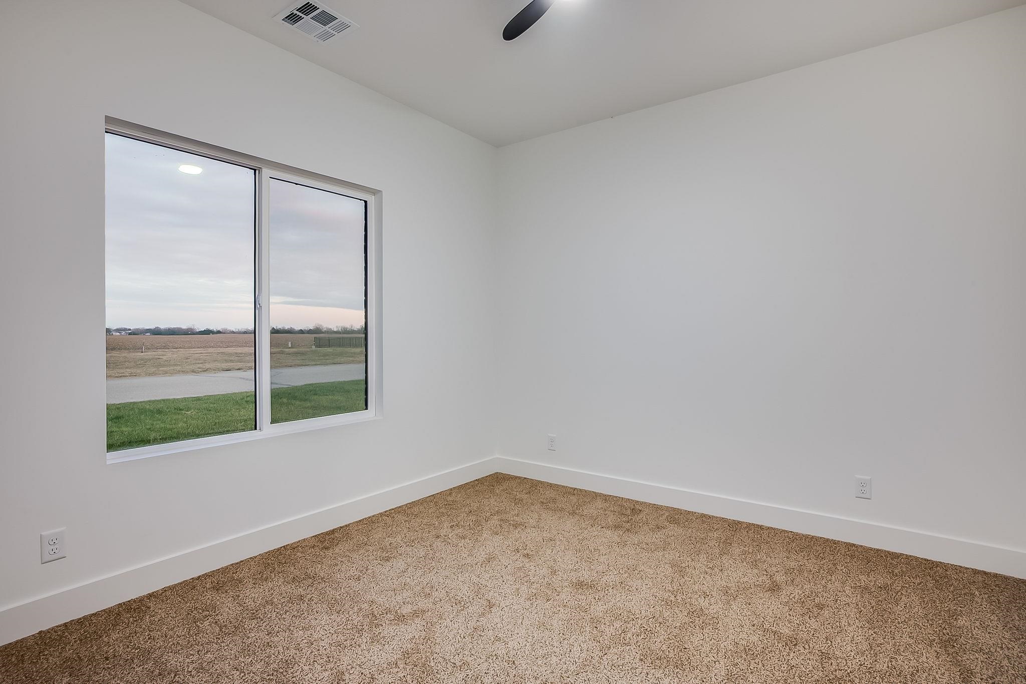 105 Oxford Avenue Bentley KS 67016