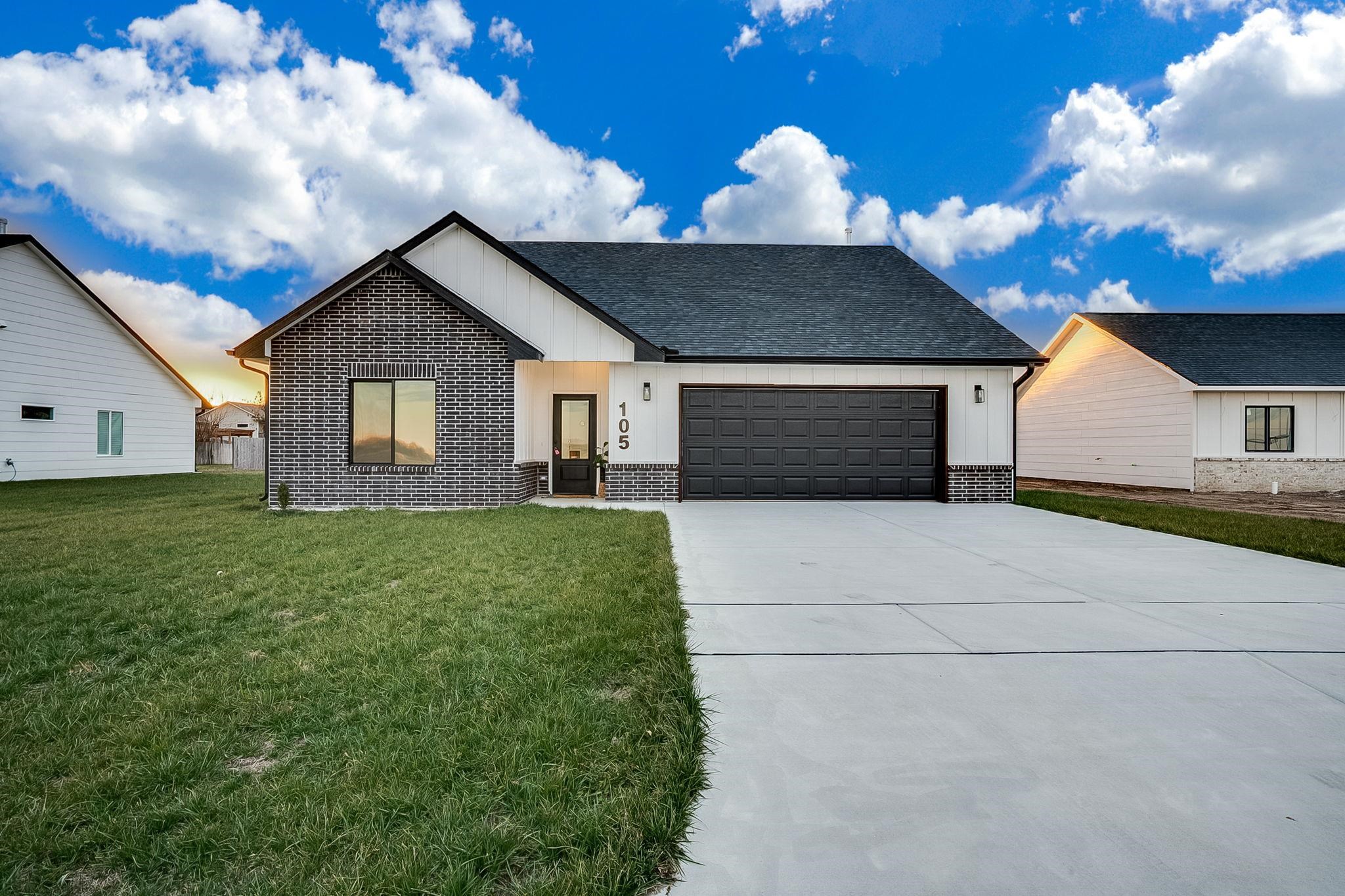 105 Oxford Avenue Bentley KS 67016