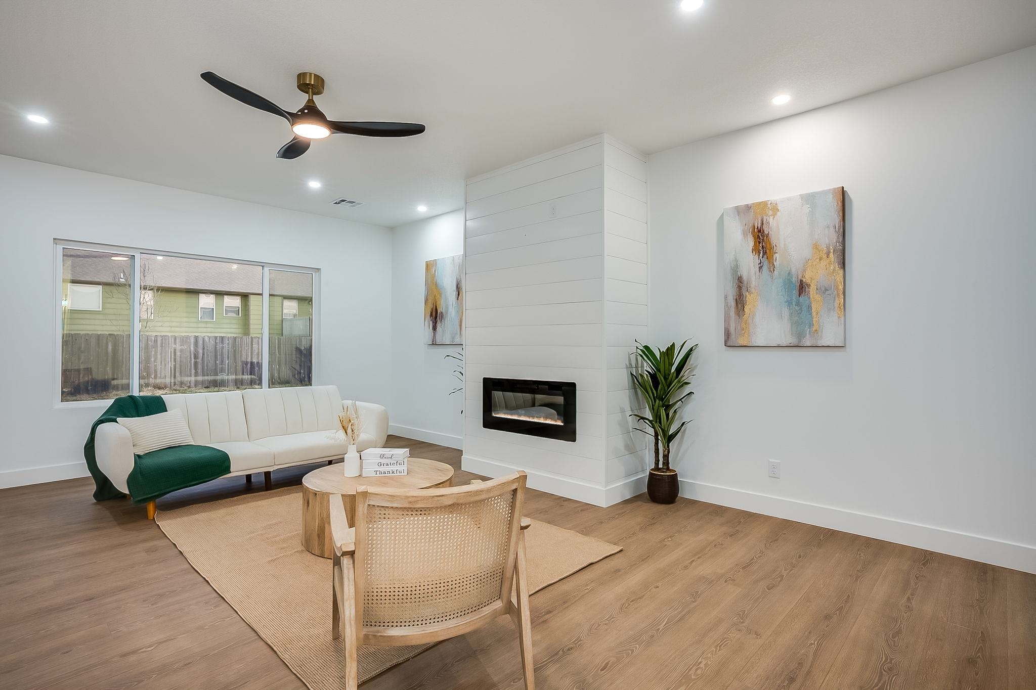 105 Oxford Avenue Bentley KS 67016