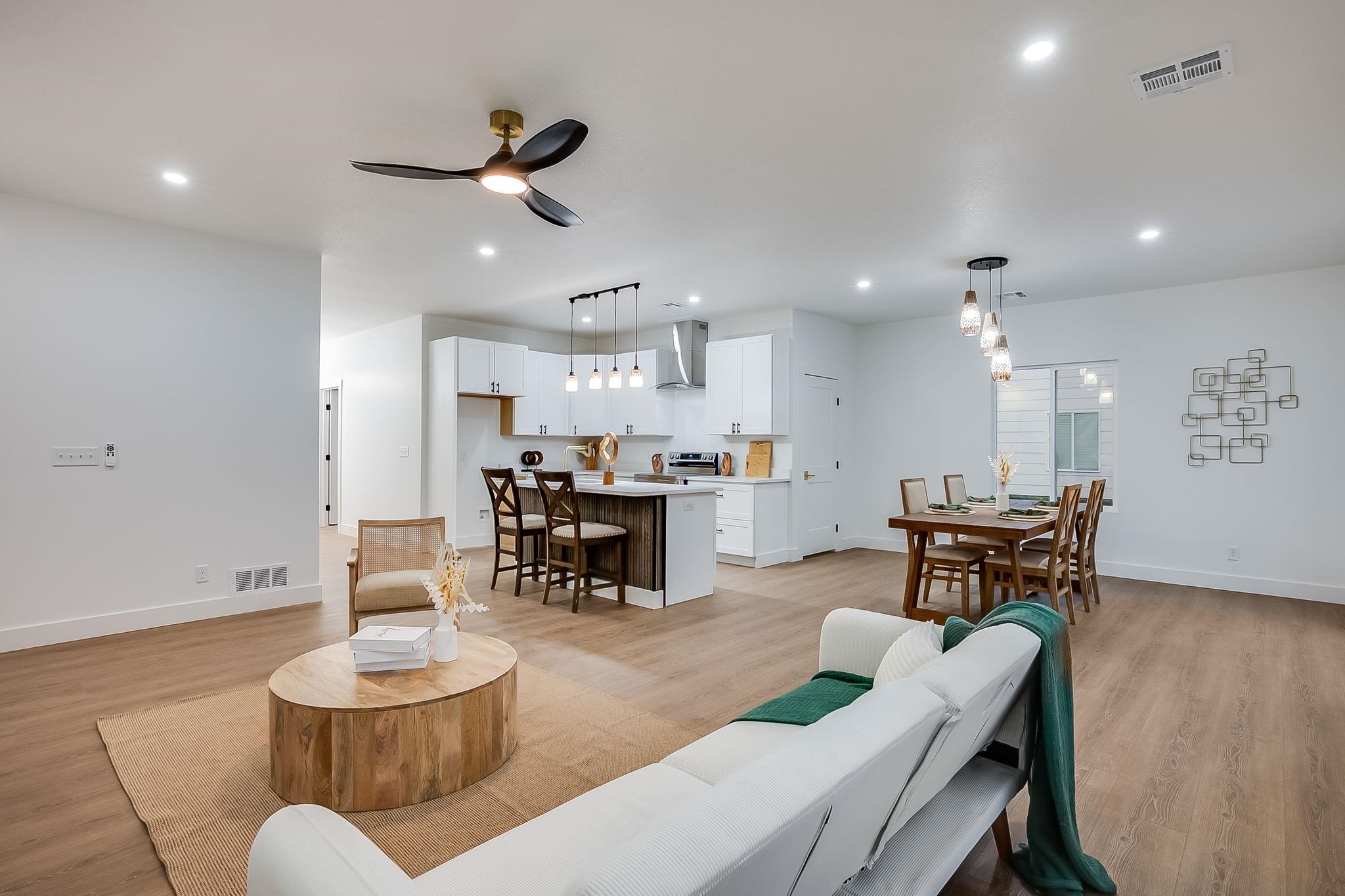 105 Oxford Avenue Bentley KS 67016