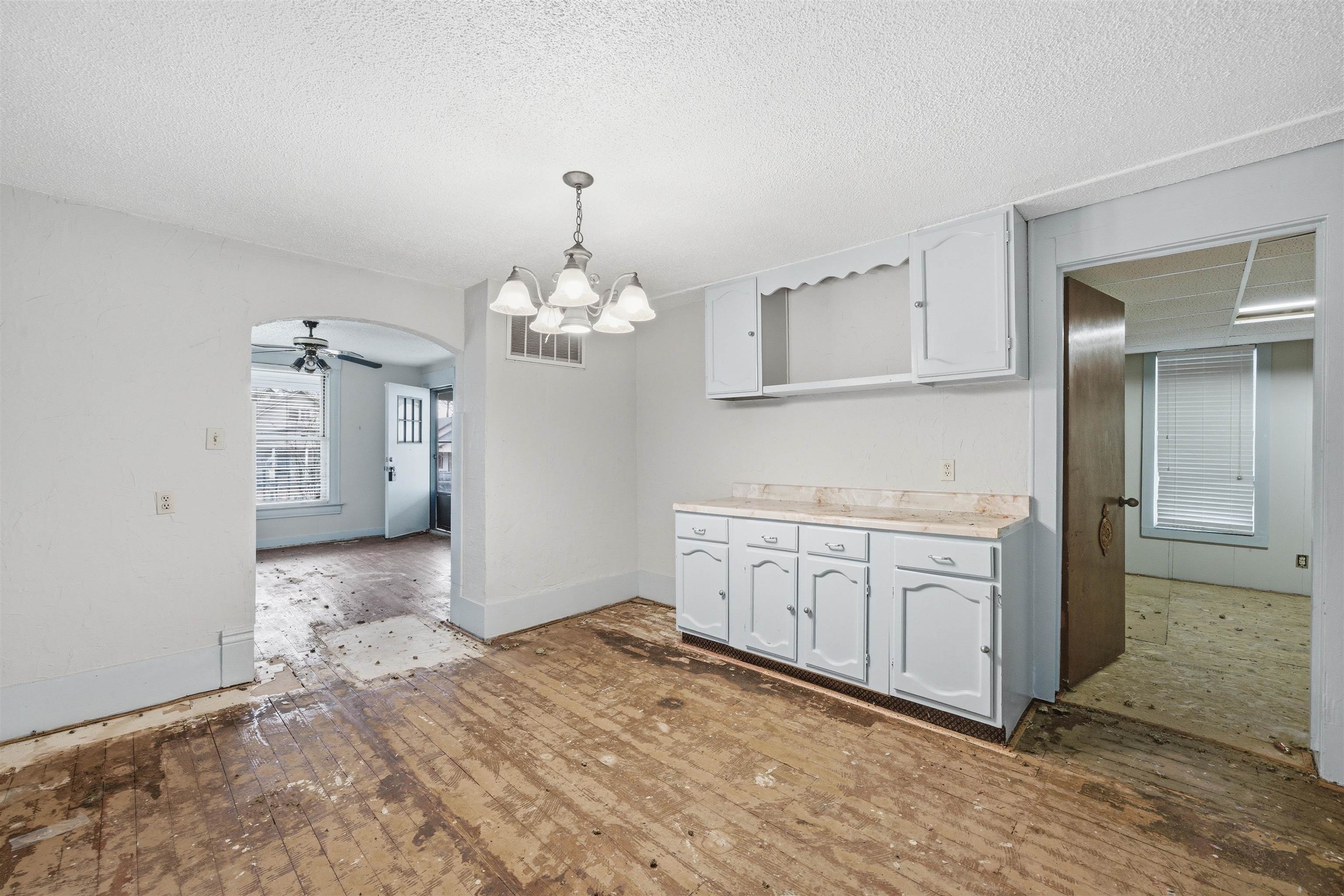 1308 S Market Street Wichita KS 67211