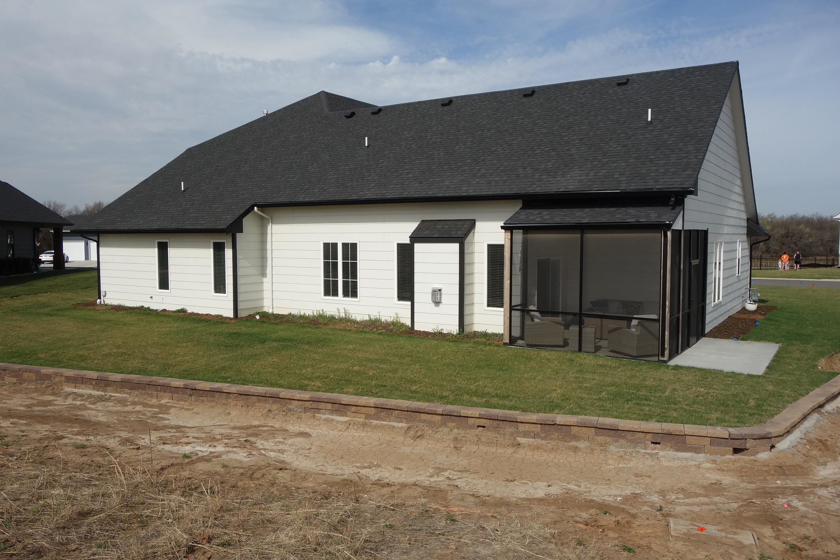 1522 N Emerald Valley Drive Mulvane KS 67110