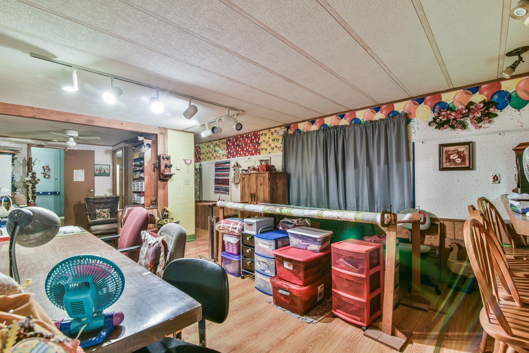 1107 Monroe Harper KS 67058