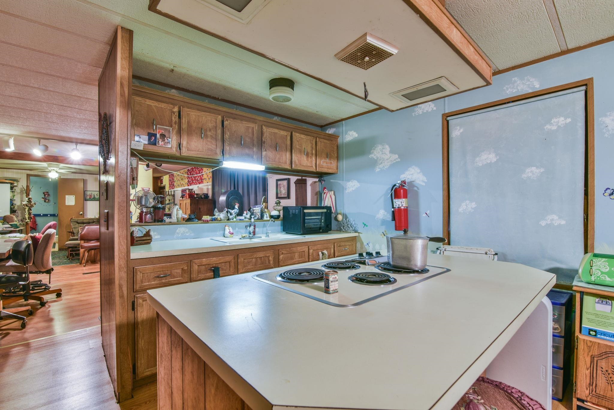 1107 Monroe Harper KS 67058
