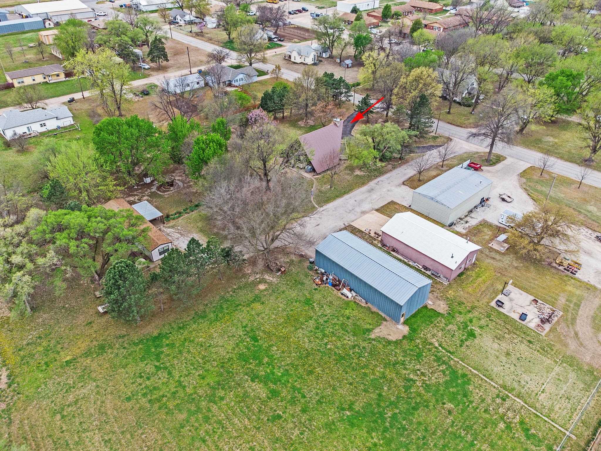 1107 Monroe Harper KS 67058