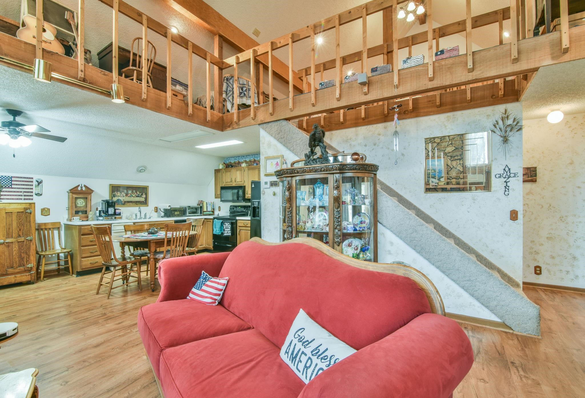 1107 Monroe Harper KS 67058