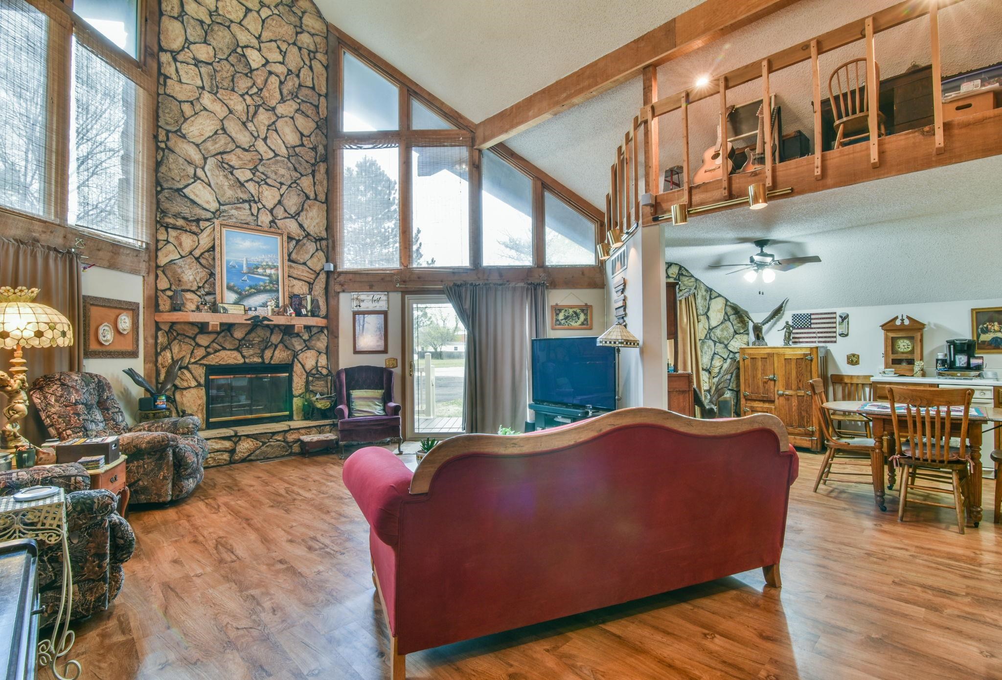 1107 Monroe Harper KS 67058