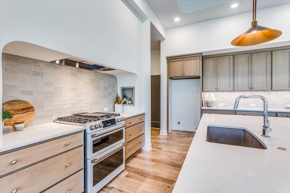 256 S Ciderbluff Circle Wichita KS 67052