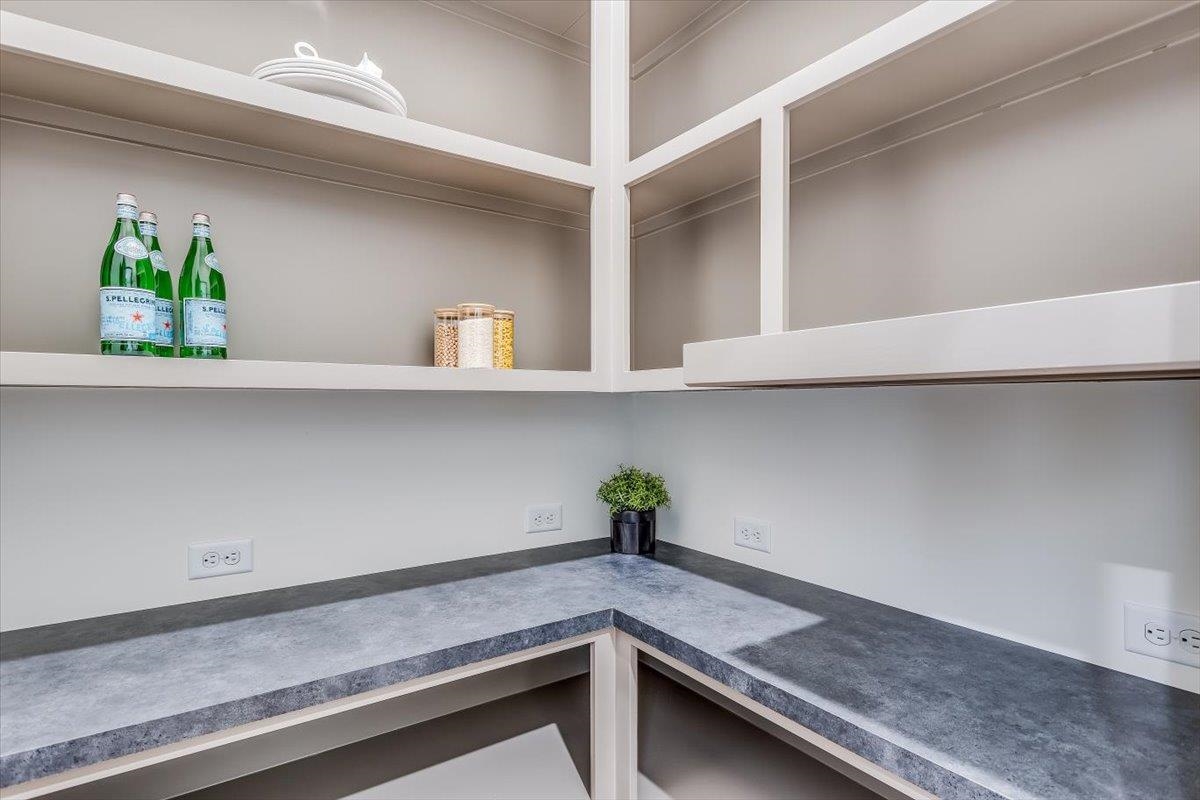 256 S Ciderbluff Circle Wichita KS 67052