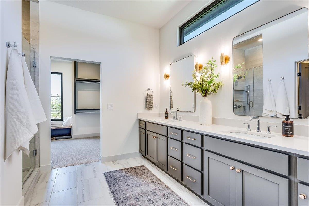 256 S Ciderbluff Circle Wichita KS 67052