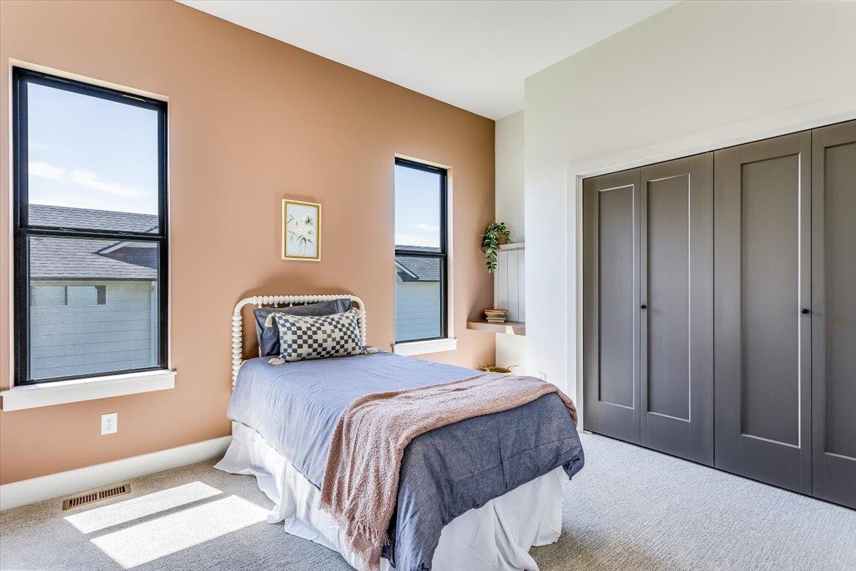 256 S Ciderbluff Circle Wichita KS 67052