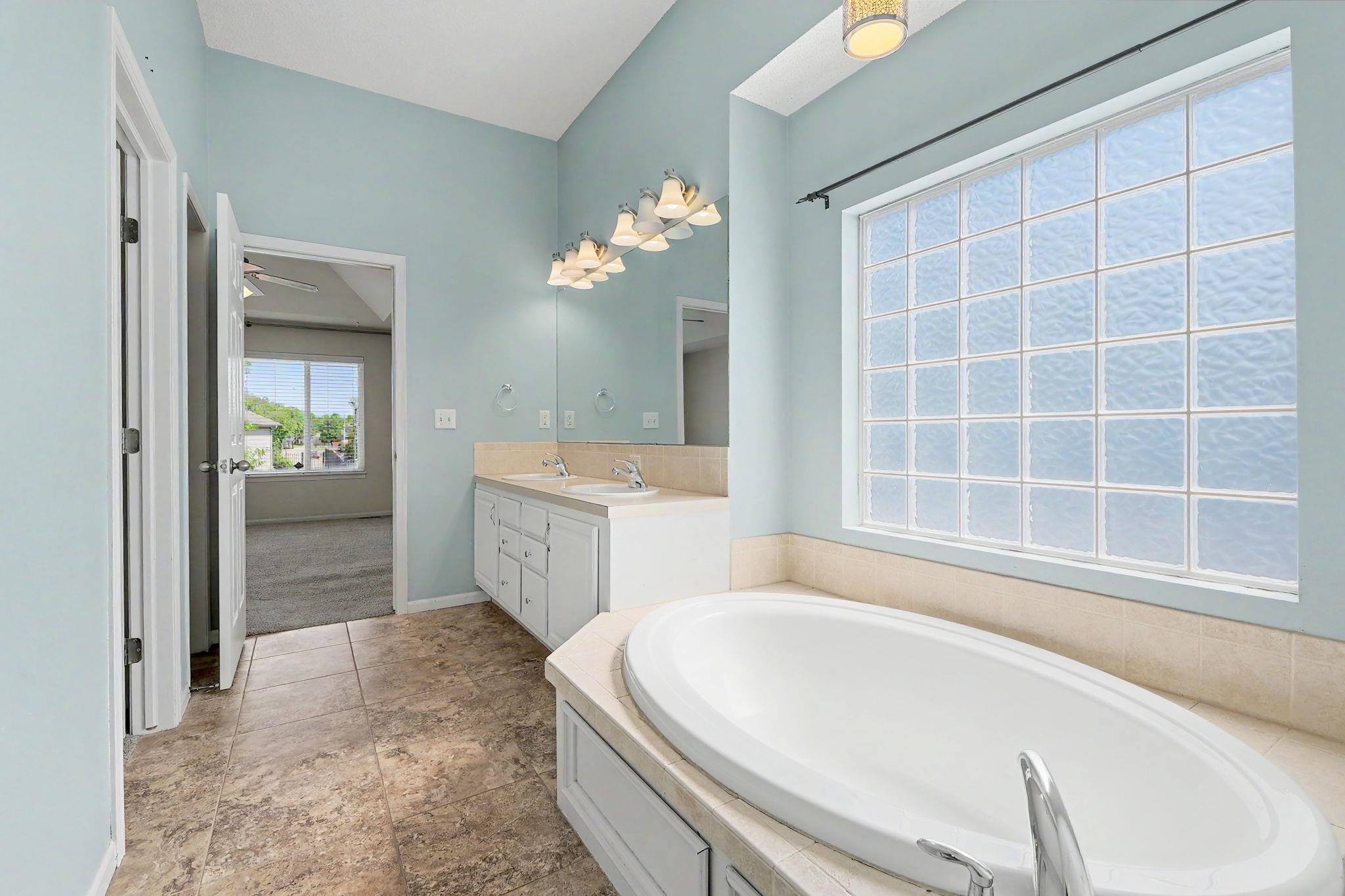 606 E Woodstone Court Andover KS 67002