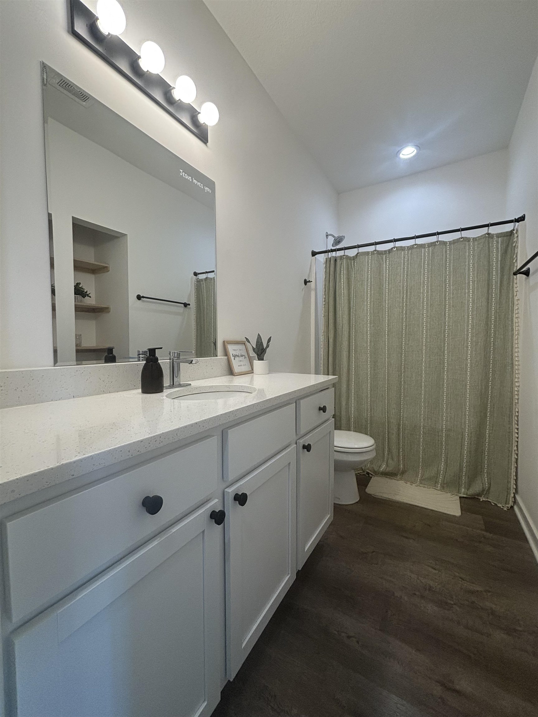 5341-5343 Pinecrest Court N Bel Aire KS 67220