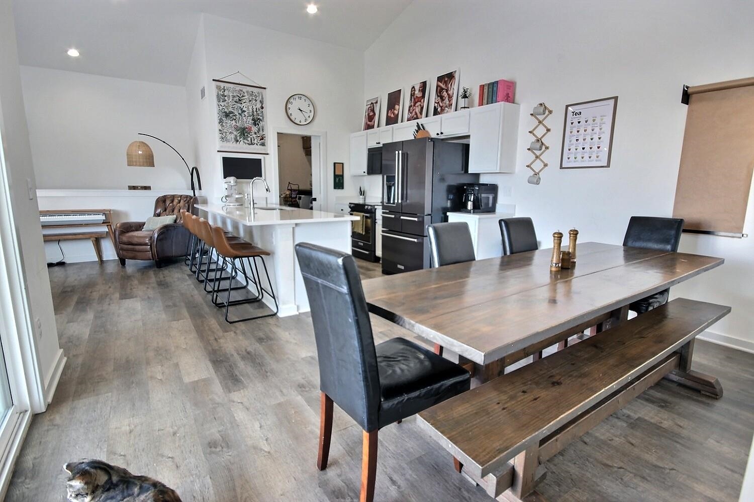 5341-5343 Pinecrest Court N Bel Aire KS 67220