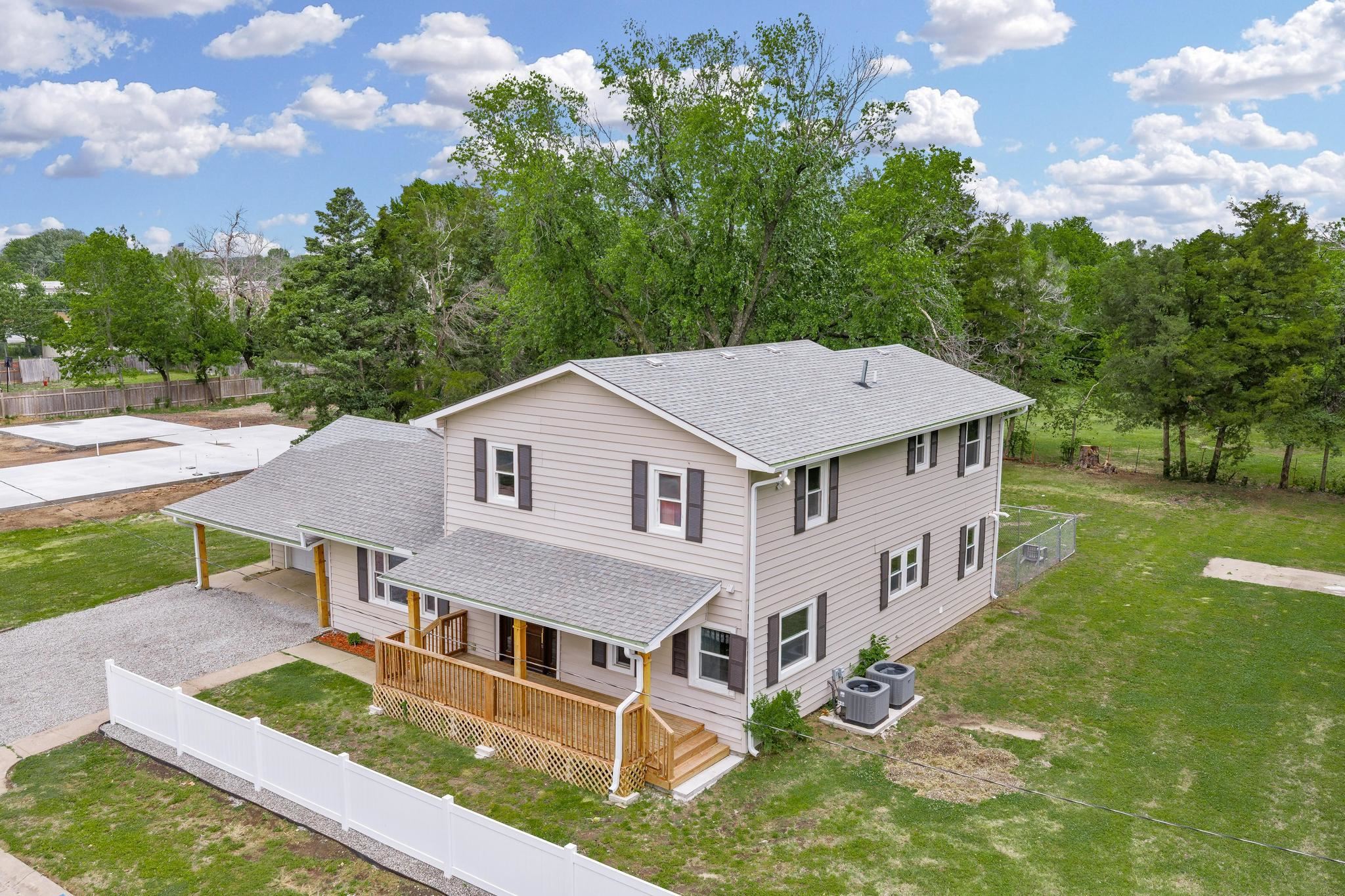 817 W Orchard Wellington KS 67152
