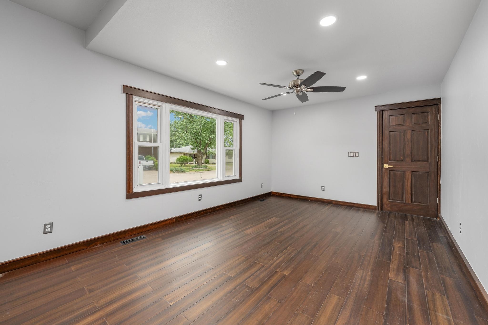 817 W Orchard Wellington KS 67152