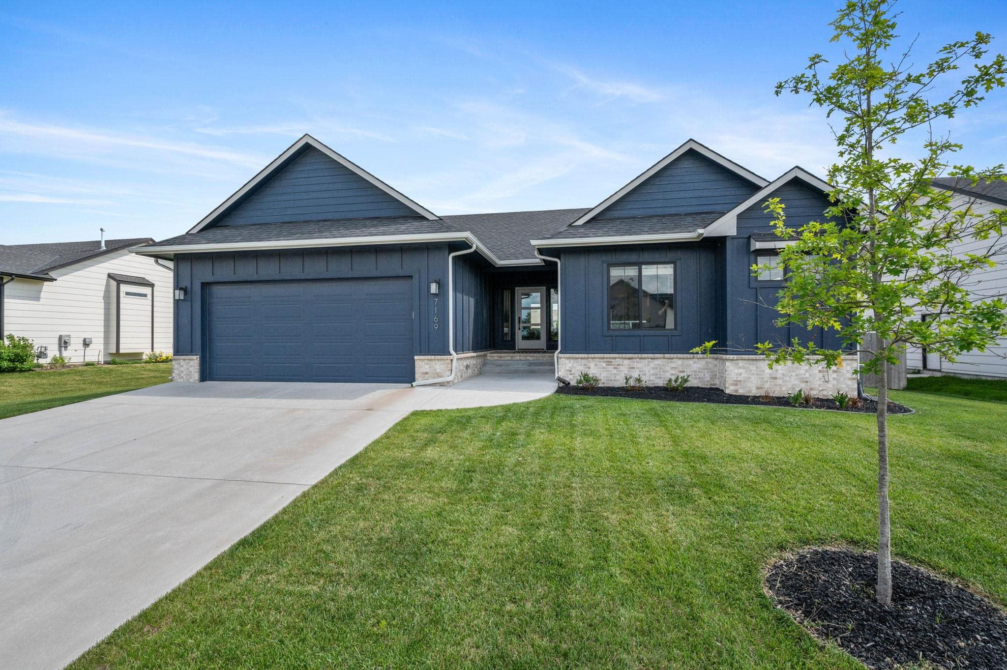 7169 E Pheasant Ridge Street Bel Aire KS 67226