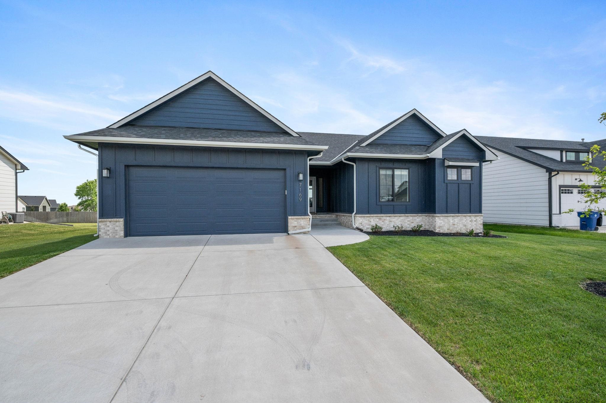 7169 E Pheasant Ridge Street Bel Aire KS 67226