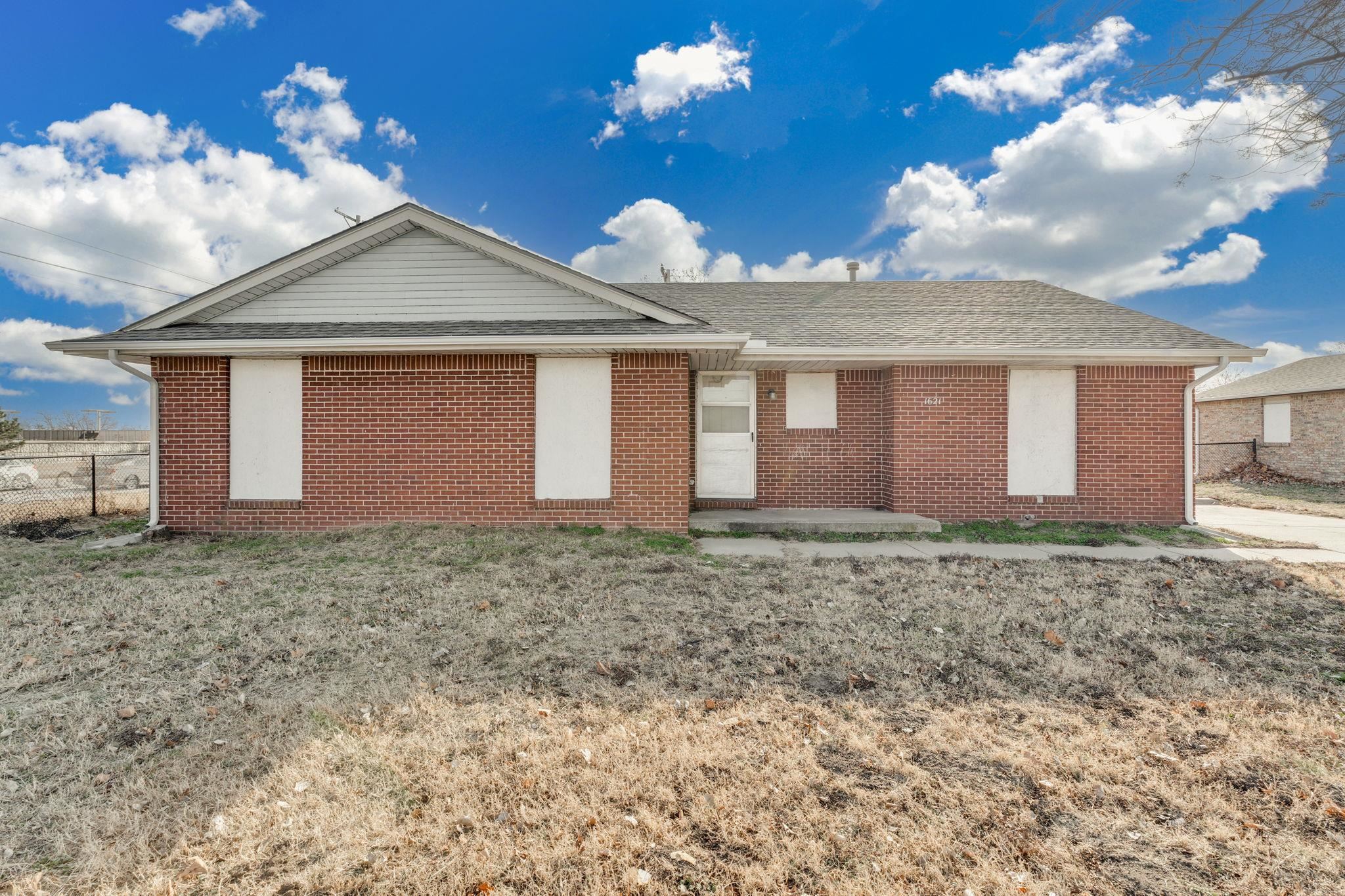 1621 E Berkeley Street Wichita KS 67216