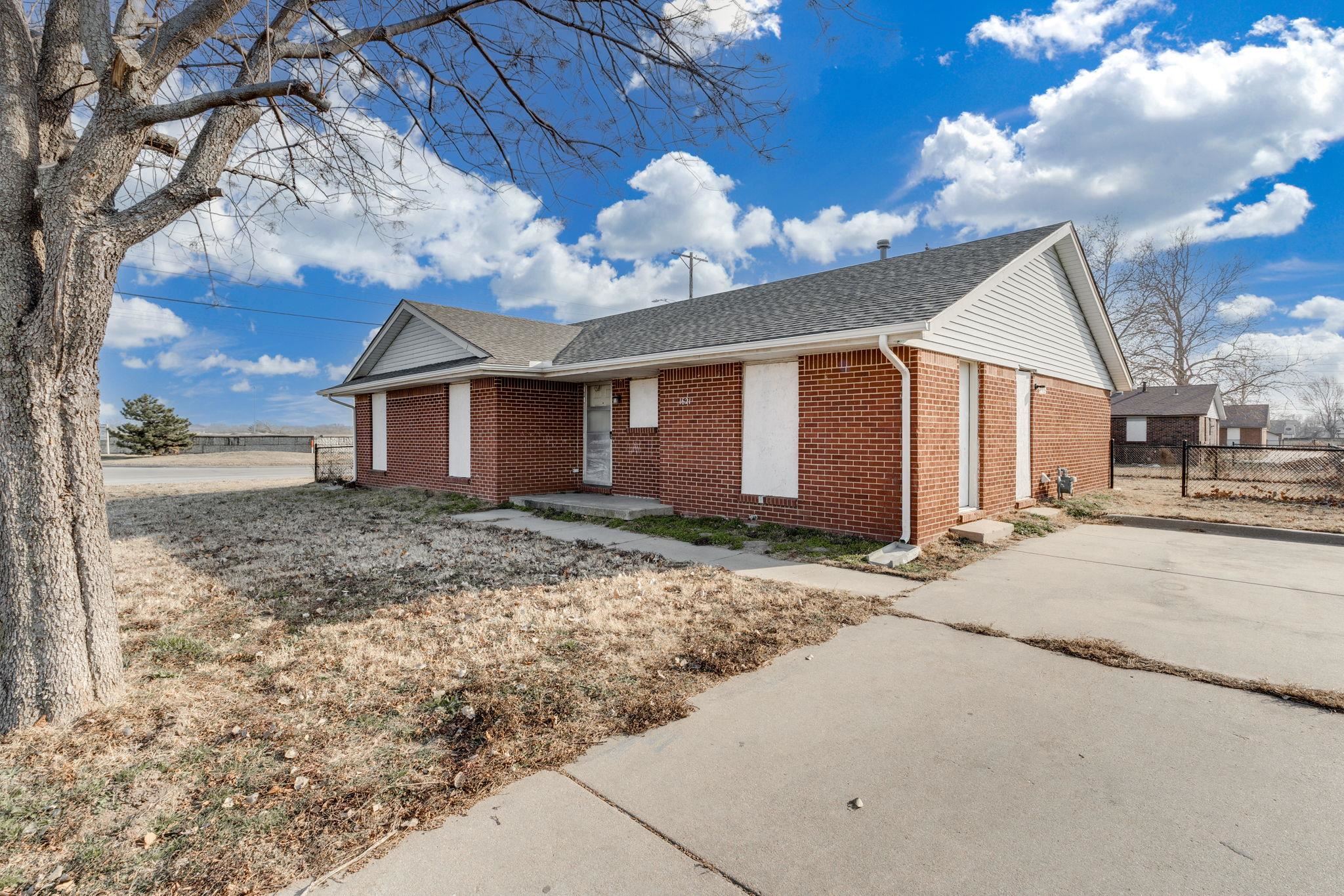 1621 E Berkeley Street Wichita KS 67216