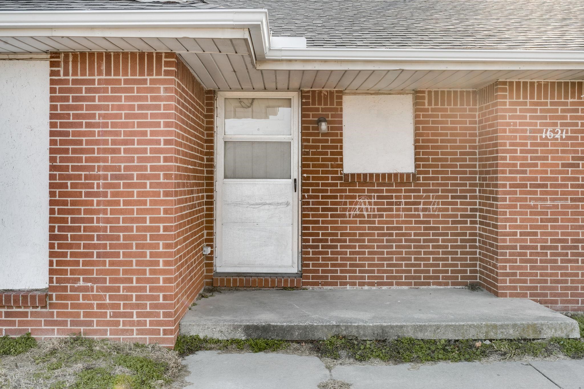 1621 E Berkeley Street Wichita KS 67216