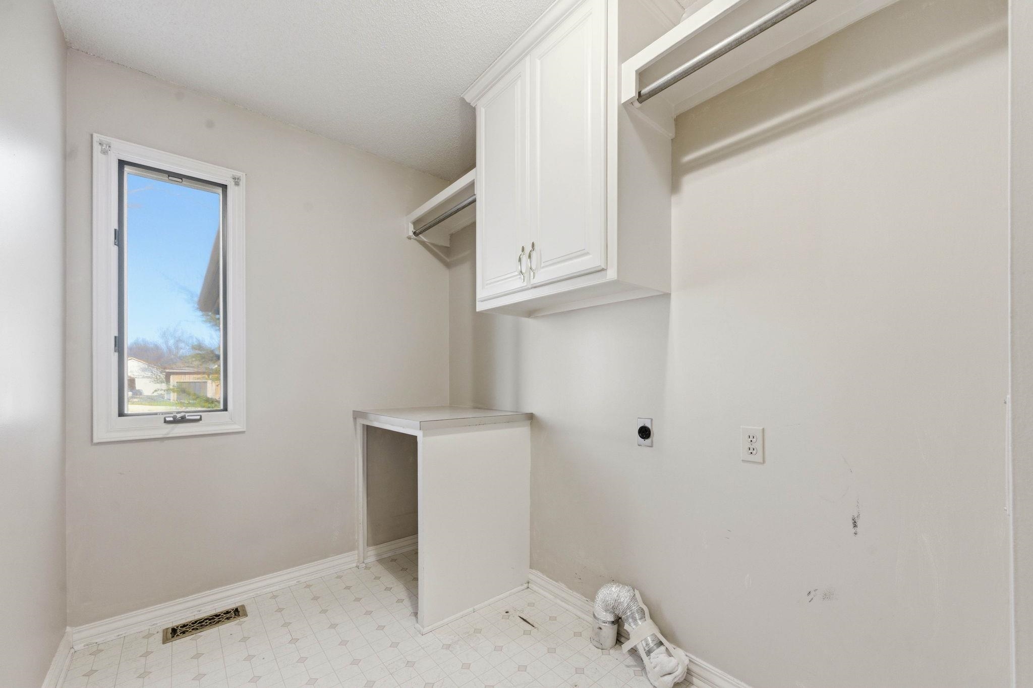 1367 N Hickory Creek Court Wichita KS 67235