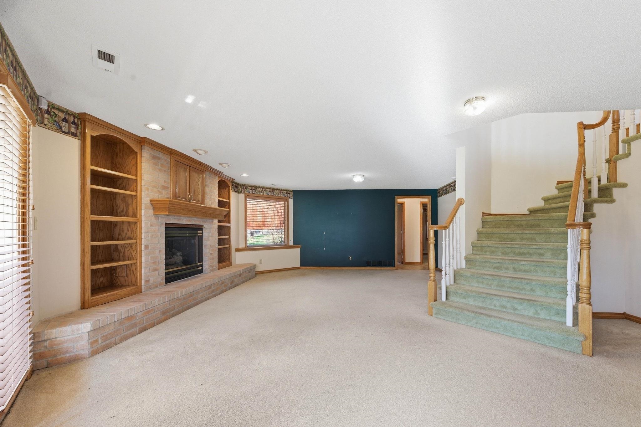 1367 N Hickory Creek Court Wichita KS 67235