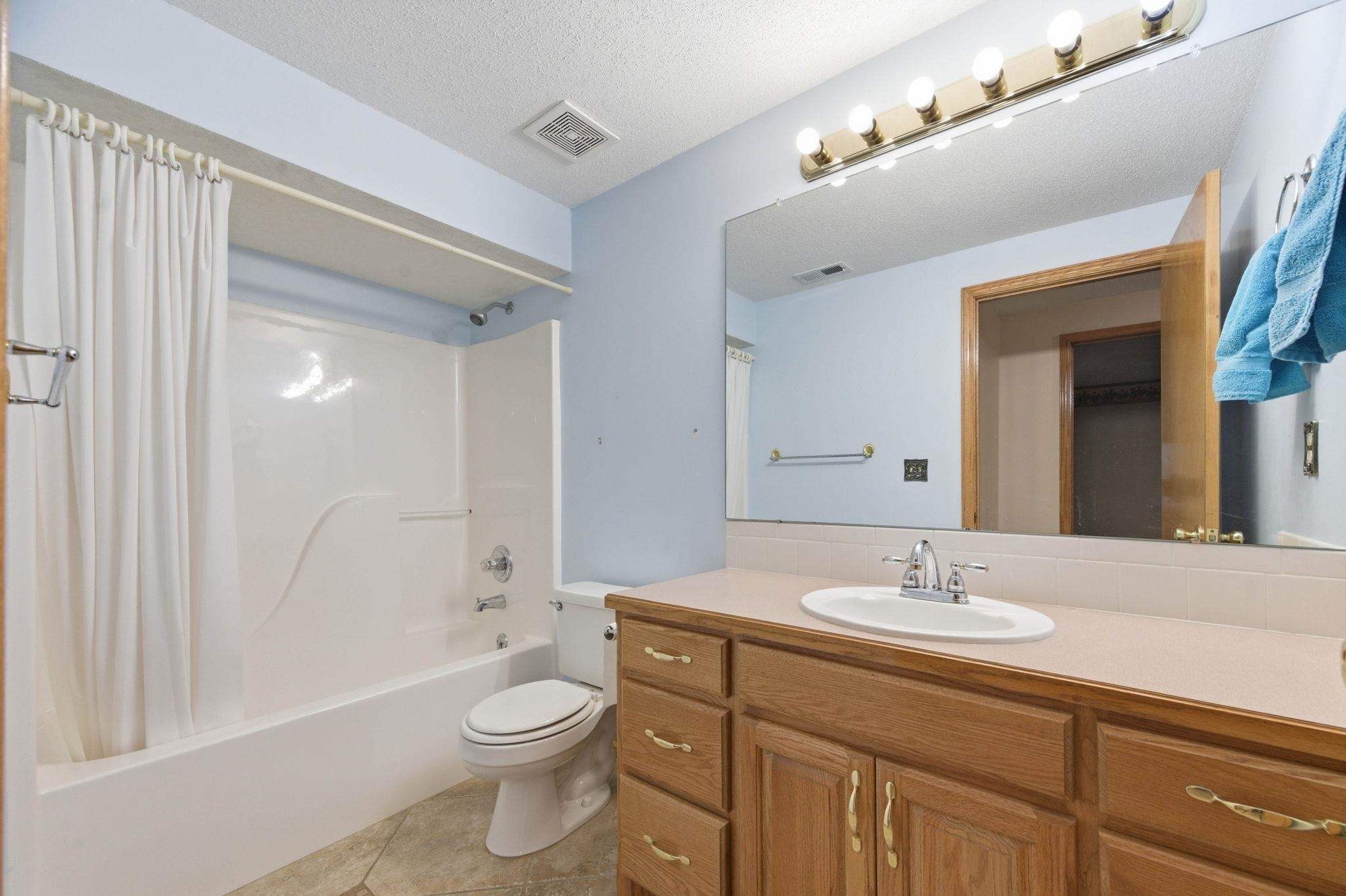 1367 N Hickory Creek Court Wichita KS 67235