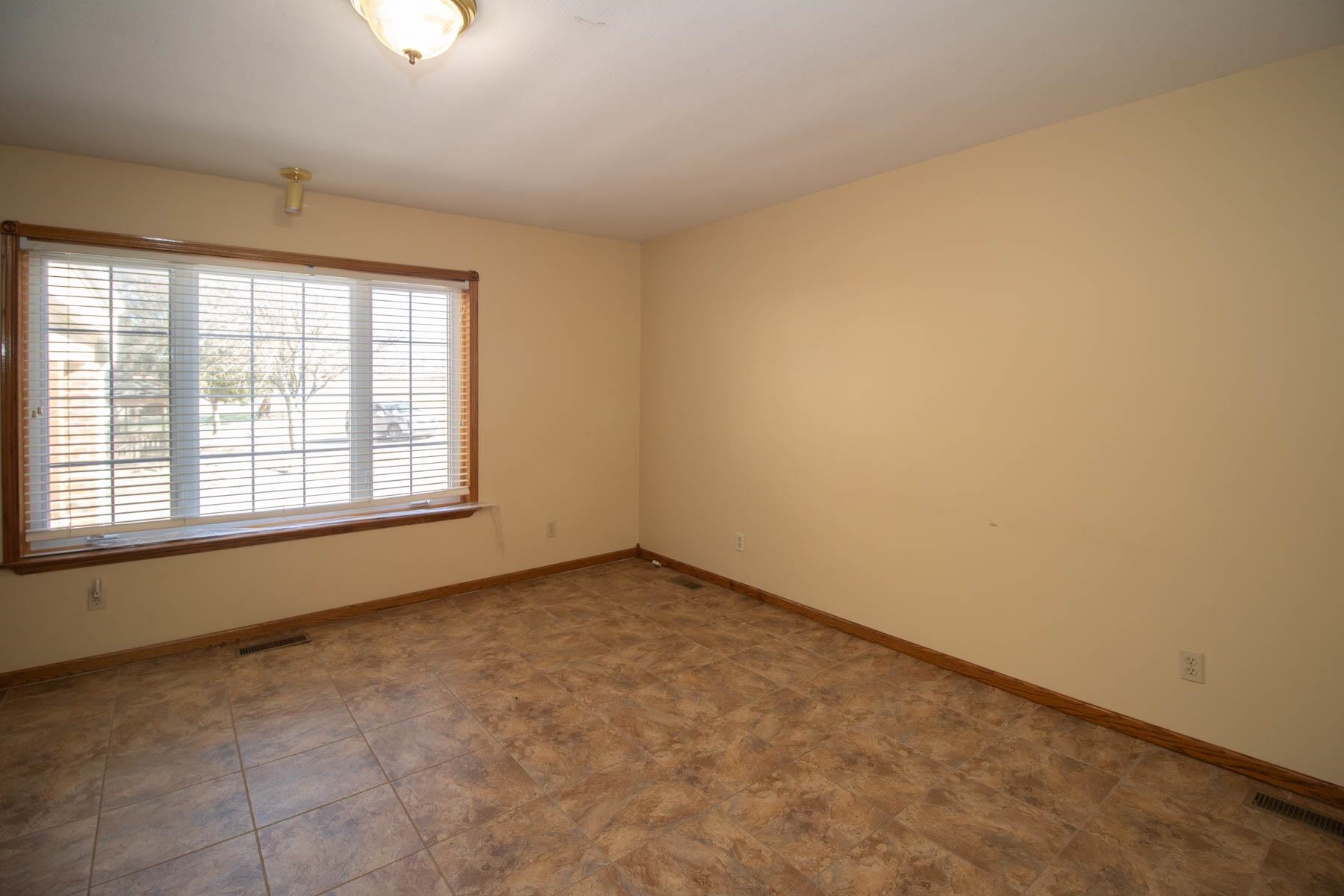 1677 E 120th Avenue North Mulvane KS 67110