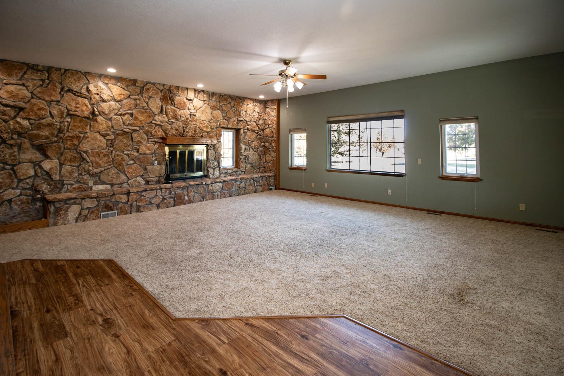 1677 E 120th Avenue North Mulvane KS 67110