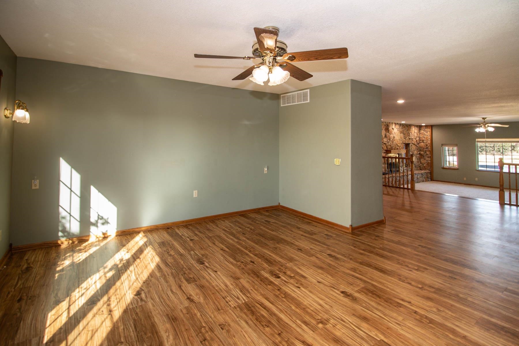 1677 E 120th Avenue North Mulvane KS 67110