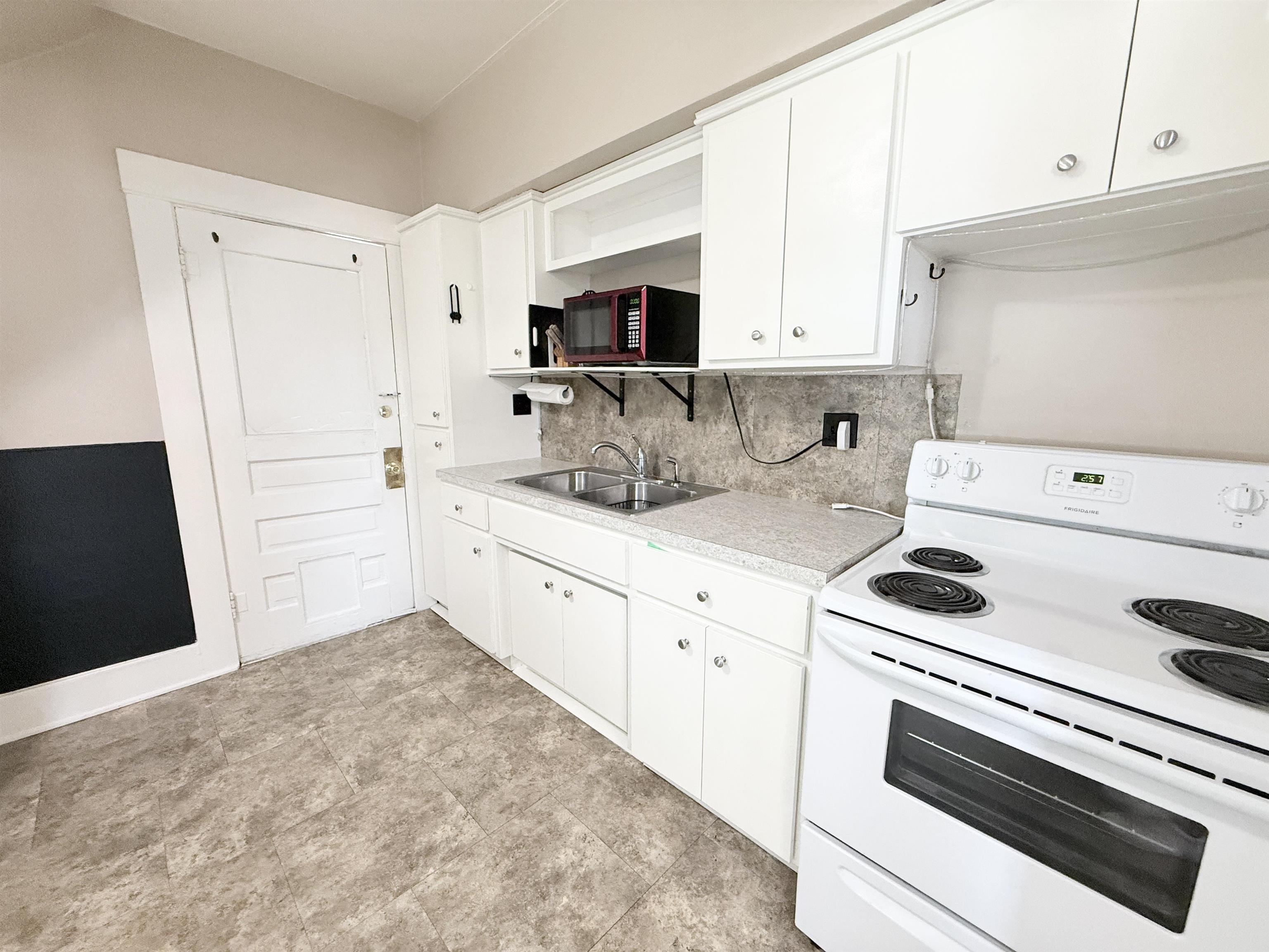 709 Cliff Drive Augusta KS 67010