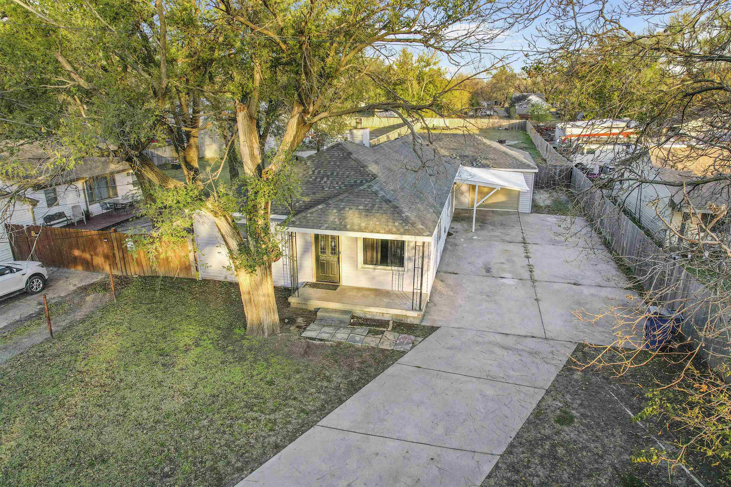 522 N Young Street Wichita KS 67212